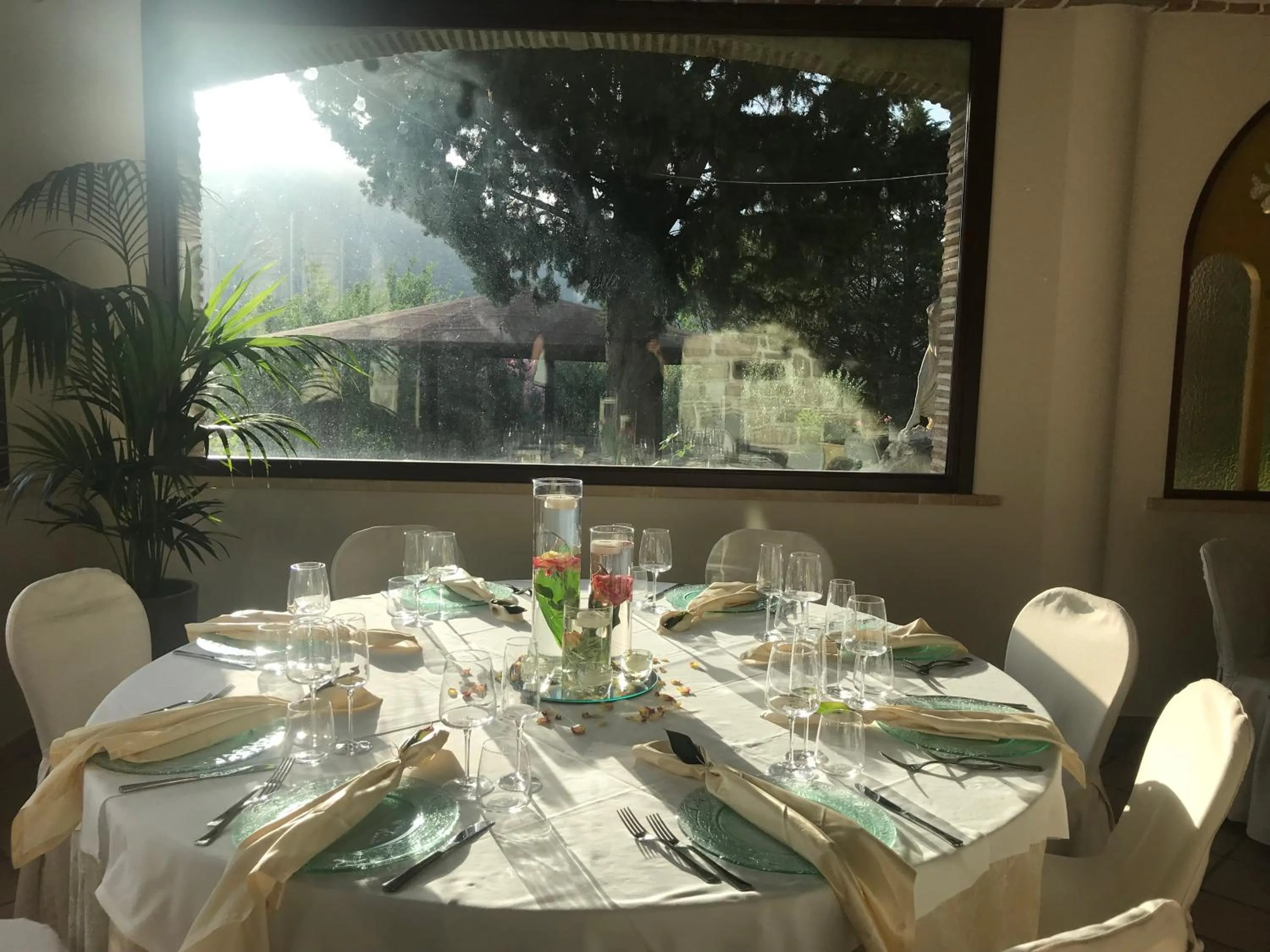 Restaurant/places to eat in Hotel Lo Smeraldo