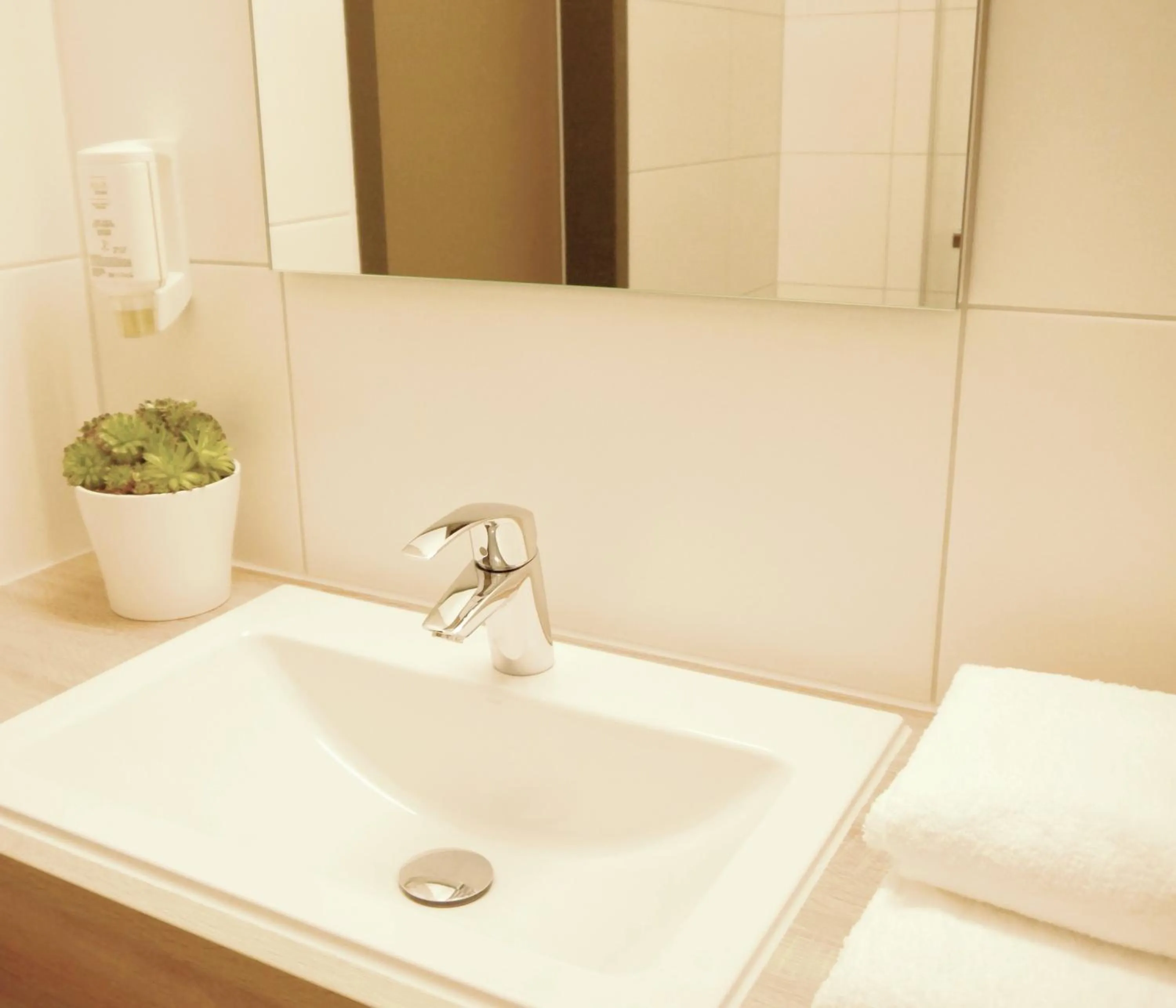 Bathroom in KELKO 1A Hotel