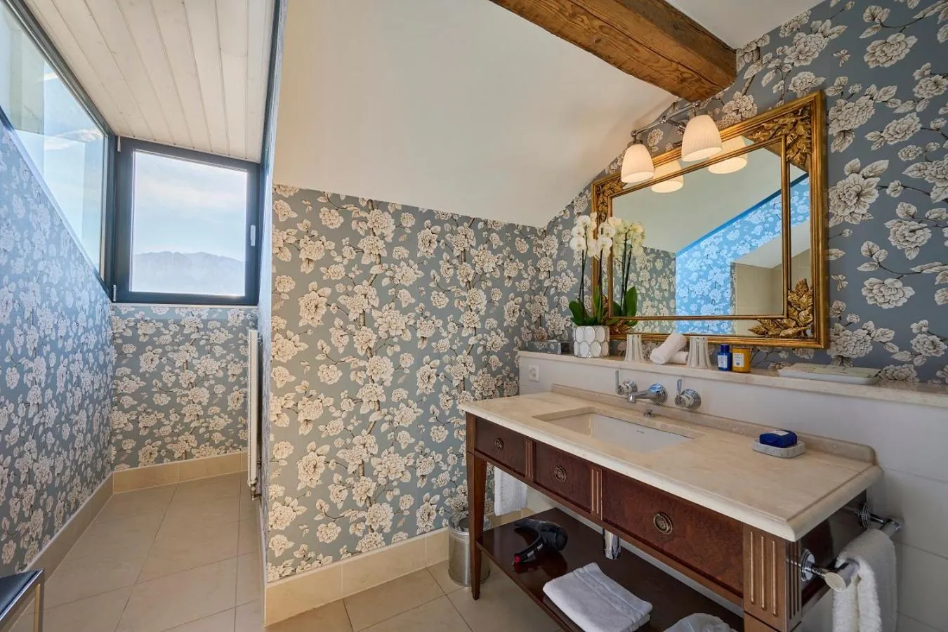 Public Bath in Grand Hotel du Lac - Relais & Châteaux