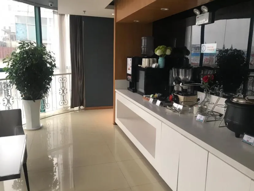 Jinjiang Inn Xuzhou Xinyi Municipal Government