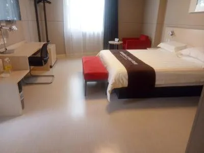 Bed in Jinjiang Inn Xinchang Gushan Road Big Buddha Temple