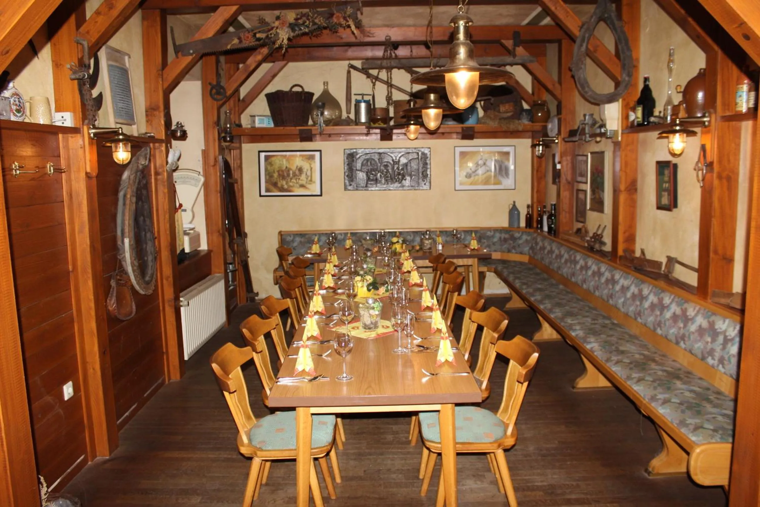 Restaurant/places to eat in Hotel Riedel