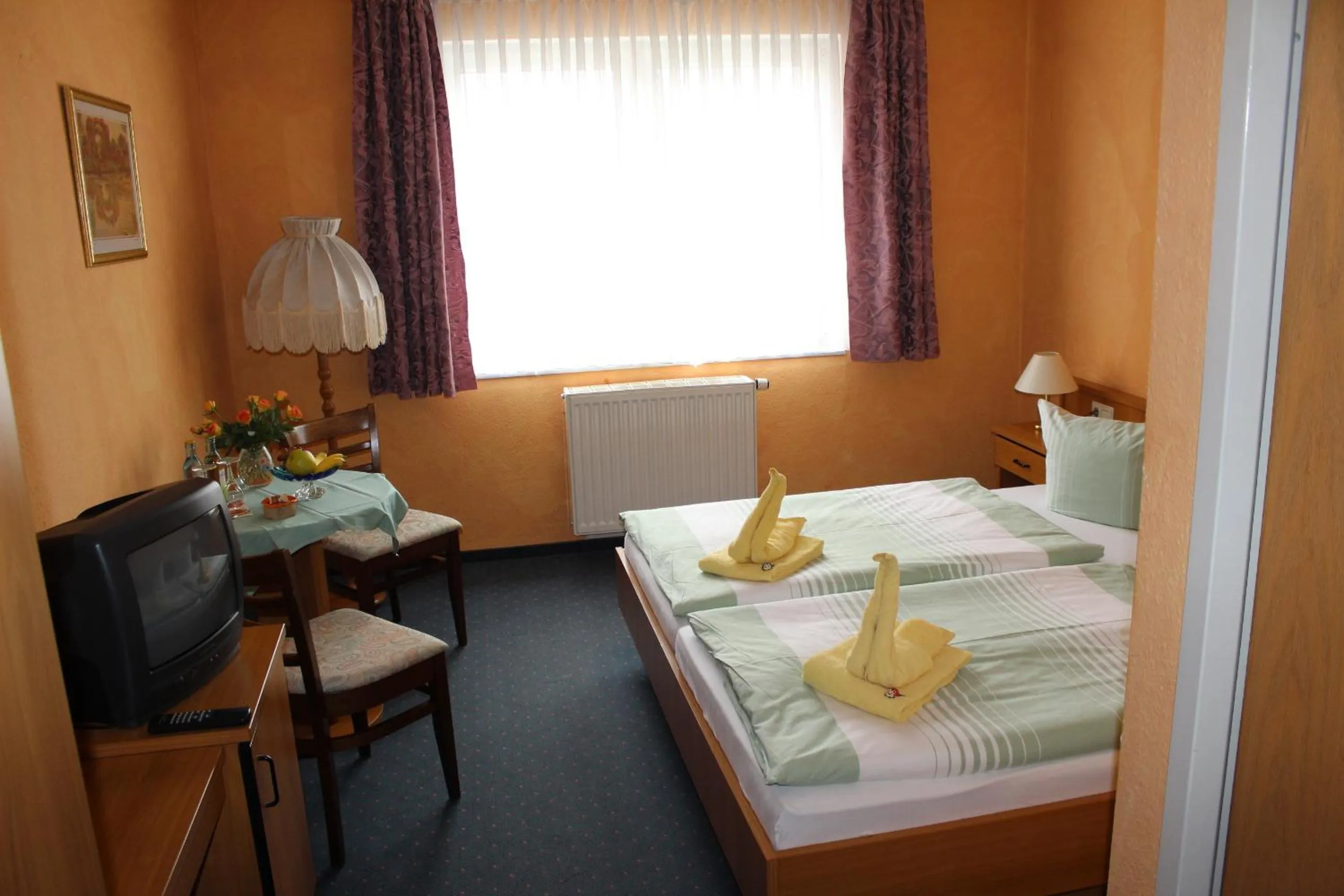 Day, Bed in Hotel Riedel