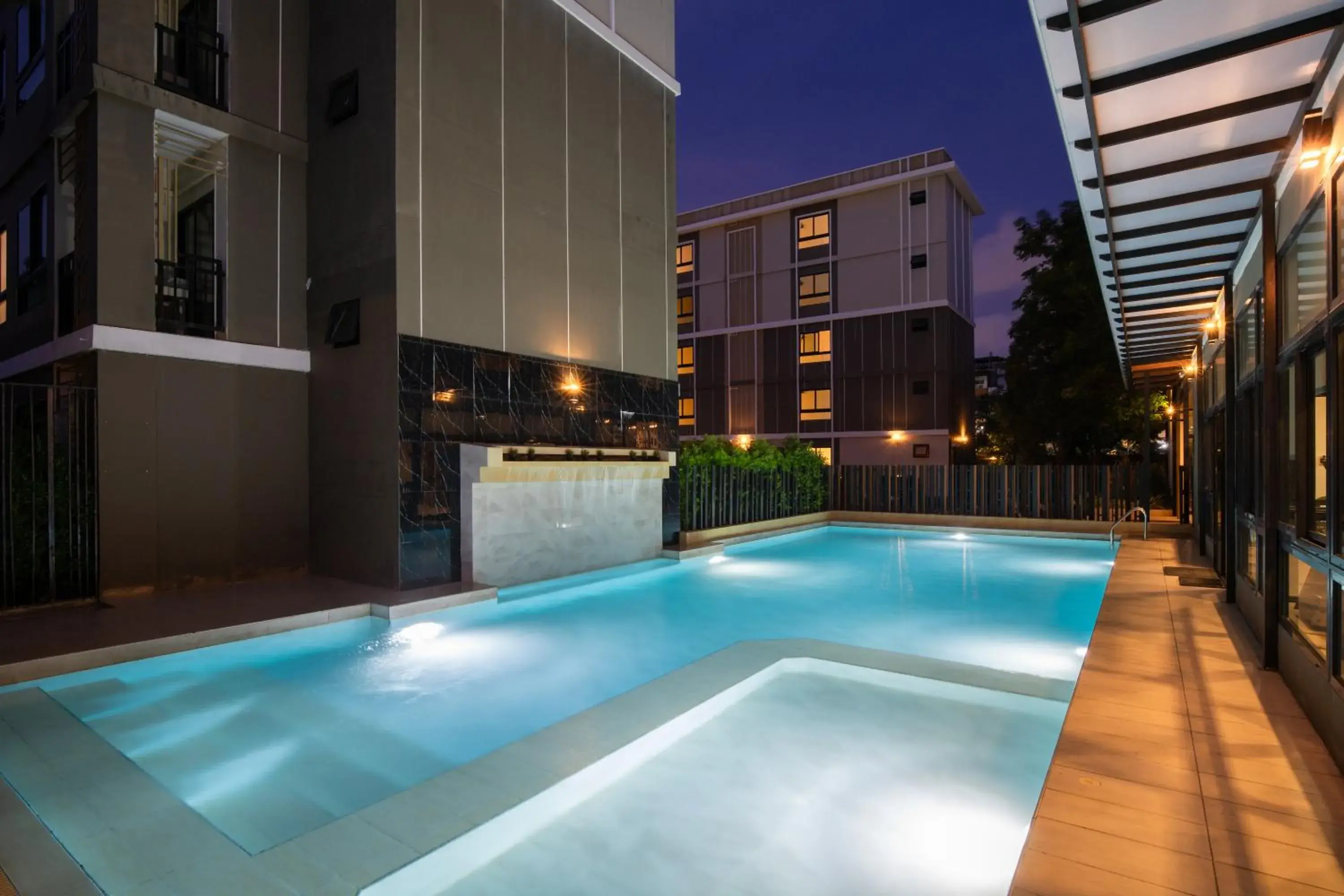 Swimming pool in Amanah Bangkok Hotel Swimming pool in Amanah Bangkok Hotel