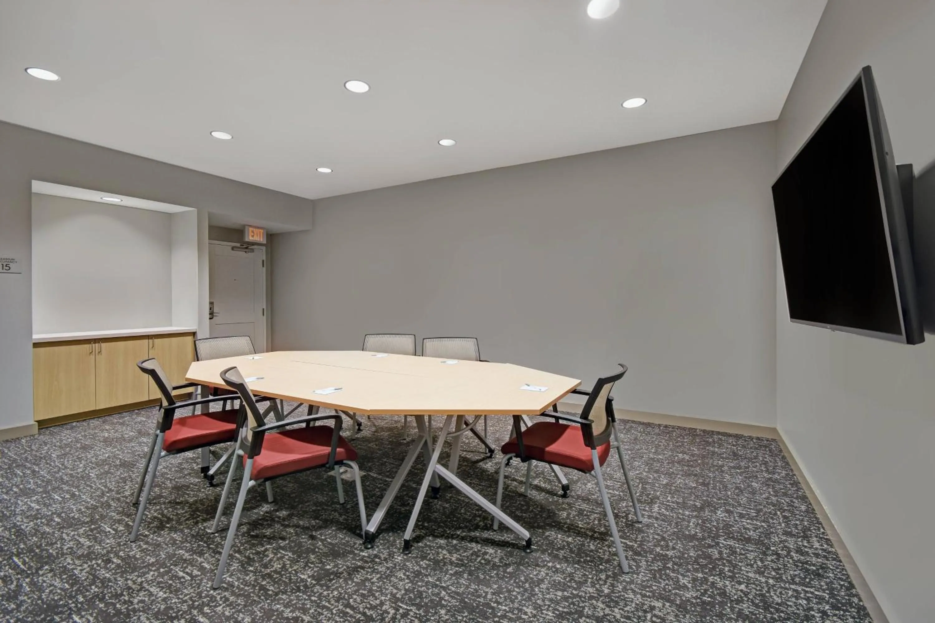 Meeting/conference room in TownePlace Suites by Marriott Fall River Westport
