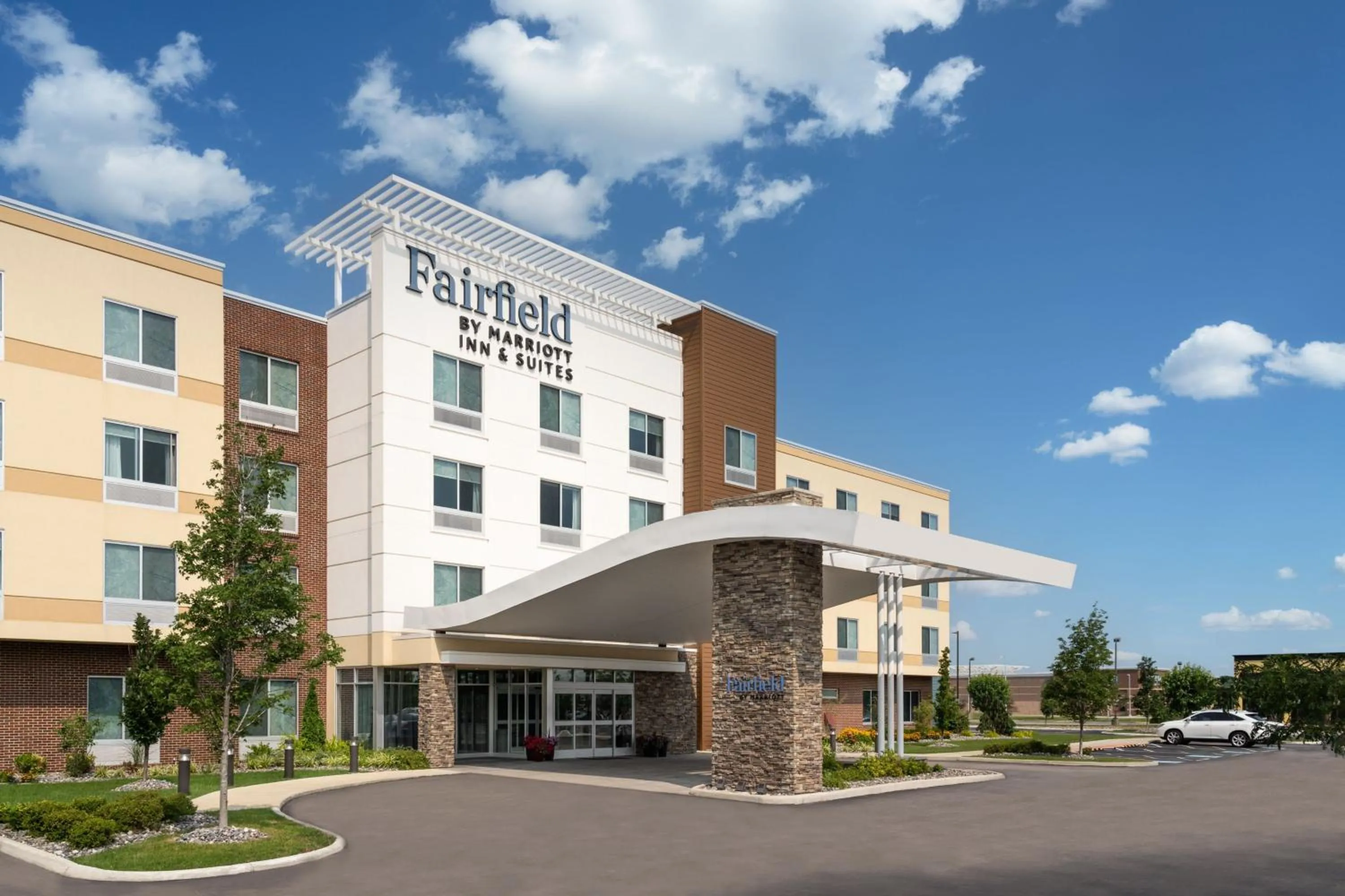 Property building in Fairfield Inn & Suites by Marriott Cleveland Tiedeman Road