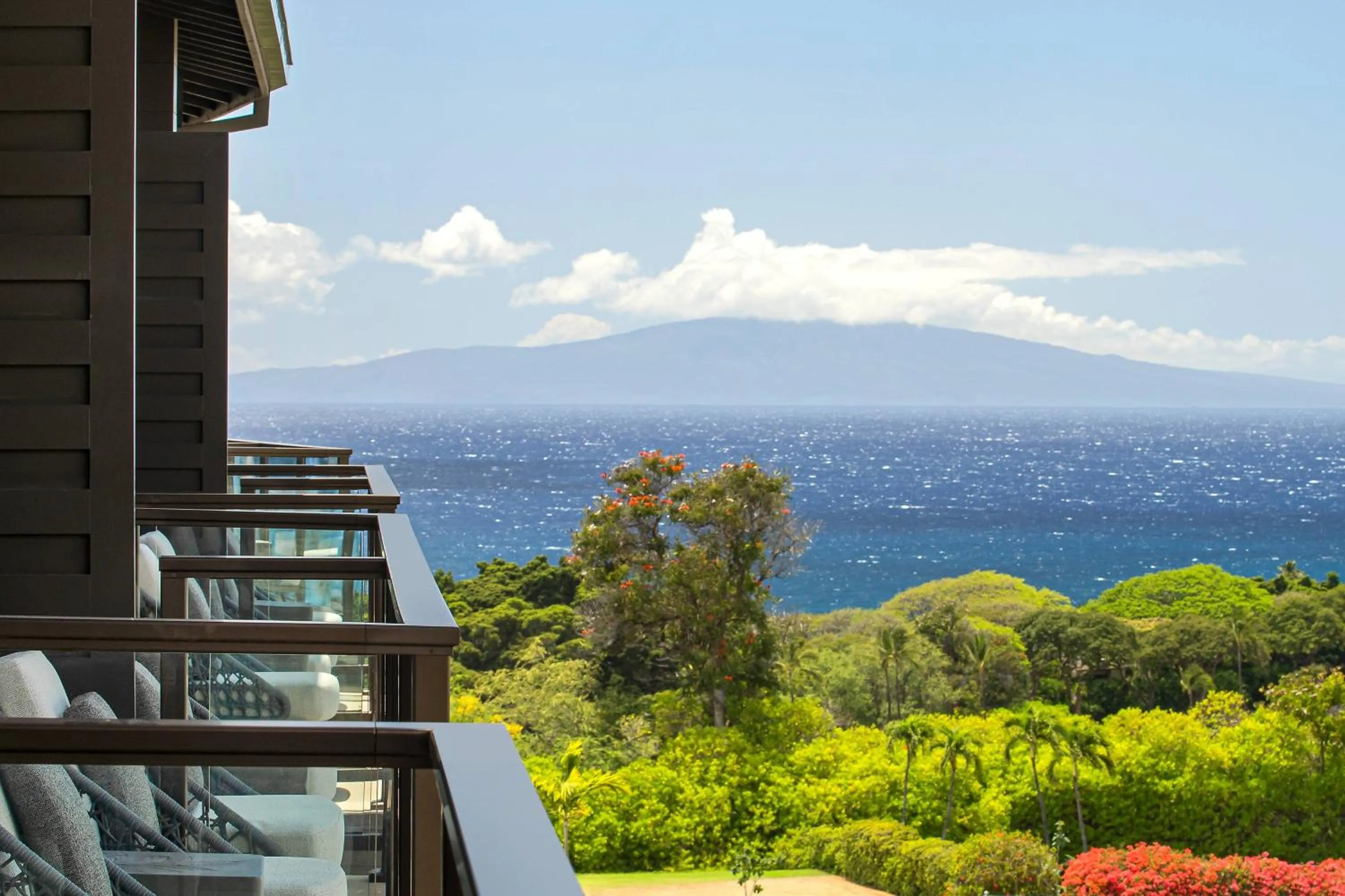 Photo of the whole room in AC Hotel by Marriott Maui Wailea