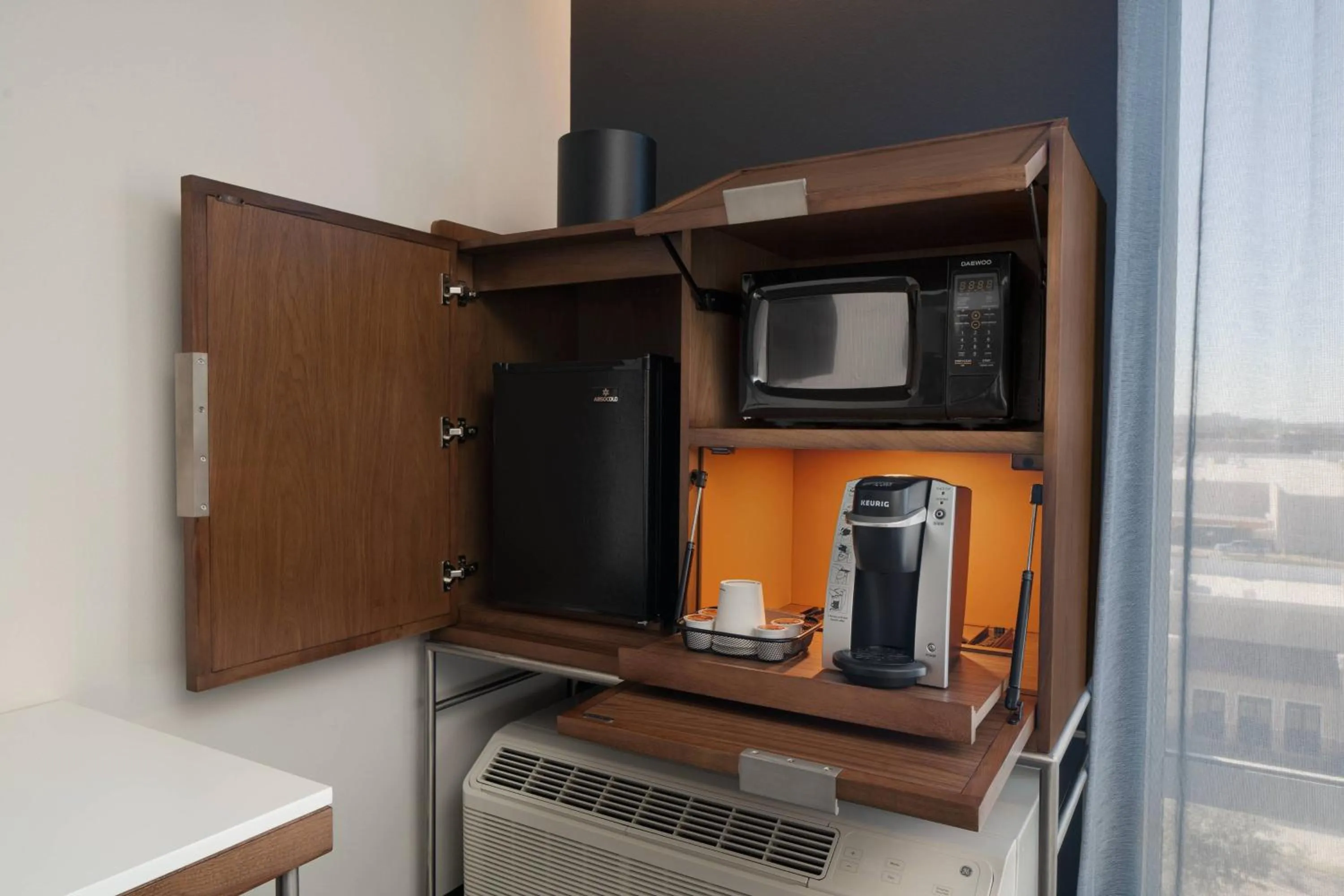 Photo of the whole room in Courtyard by Marriott Houston I-10 West/Memorial