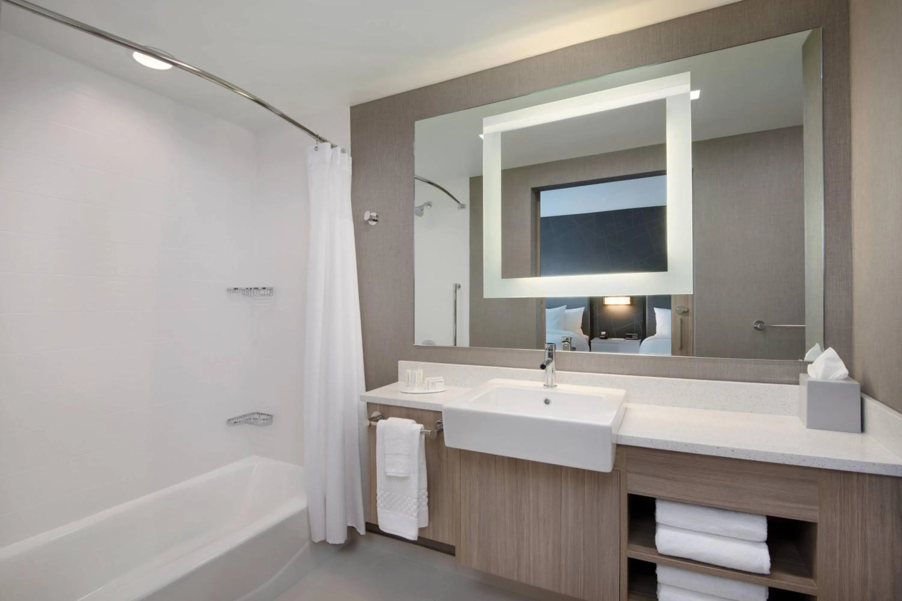 Bathroom in SpringHill Suites by Marriott Indianapolis Keystone