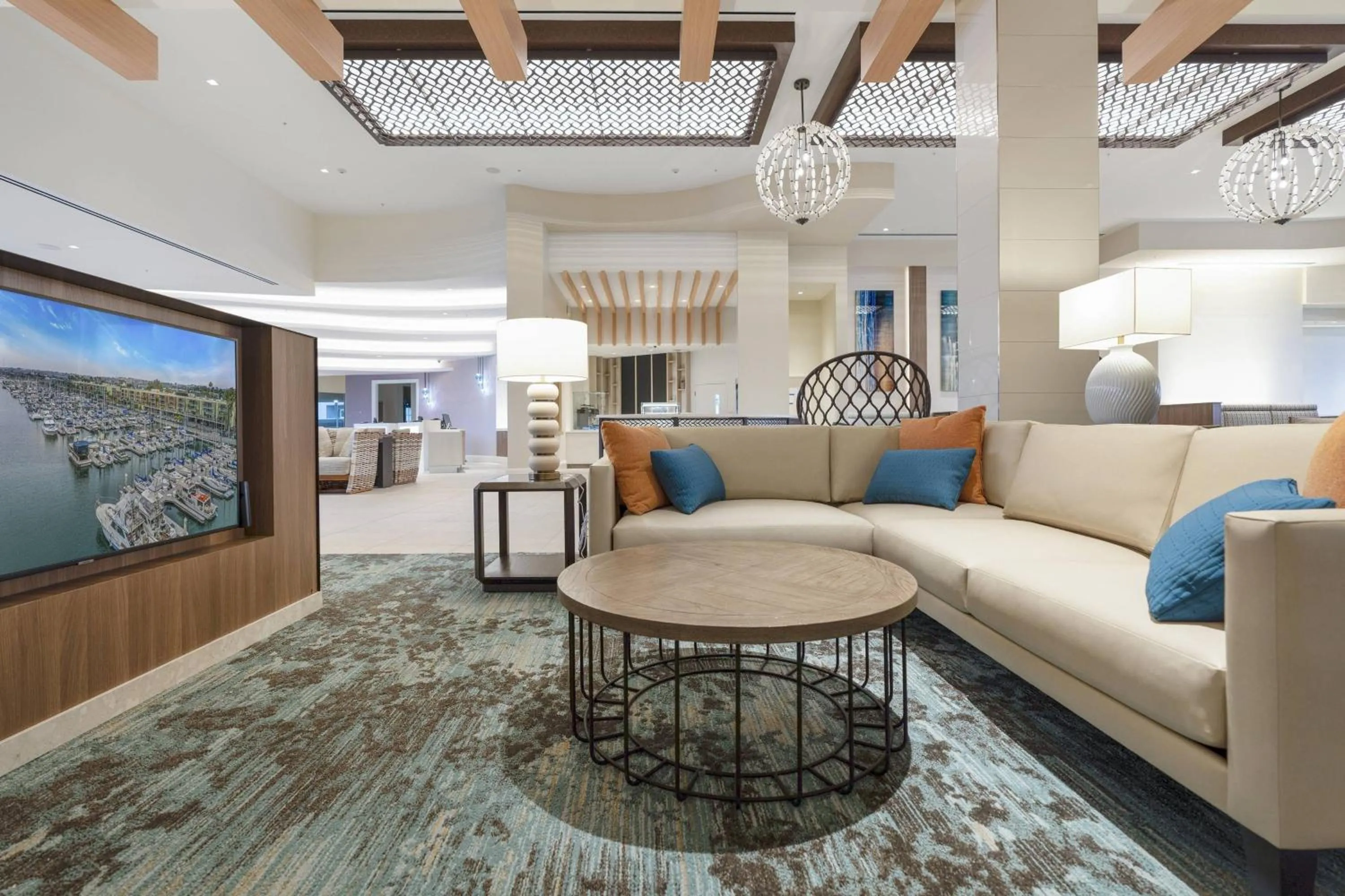 Lobby or reception in Courtyard by Marriott Marina del Rey