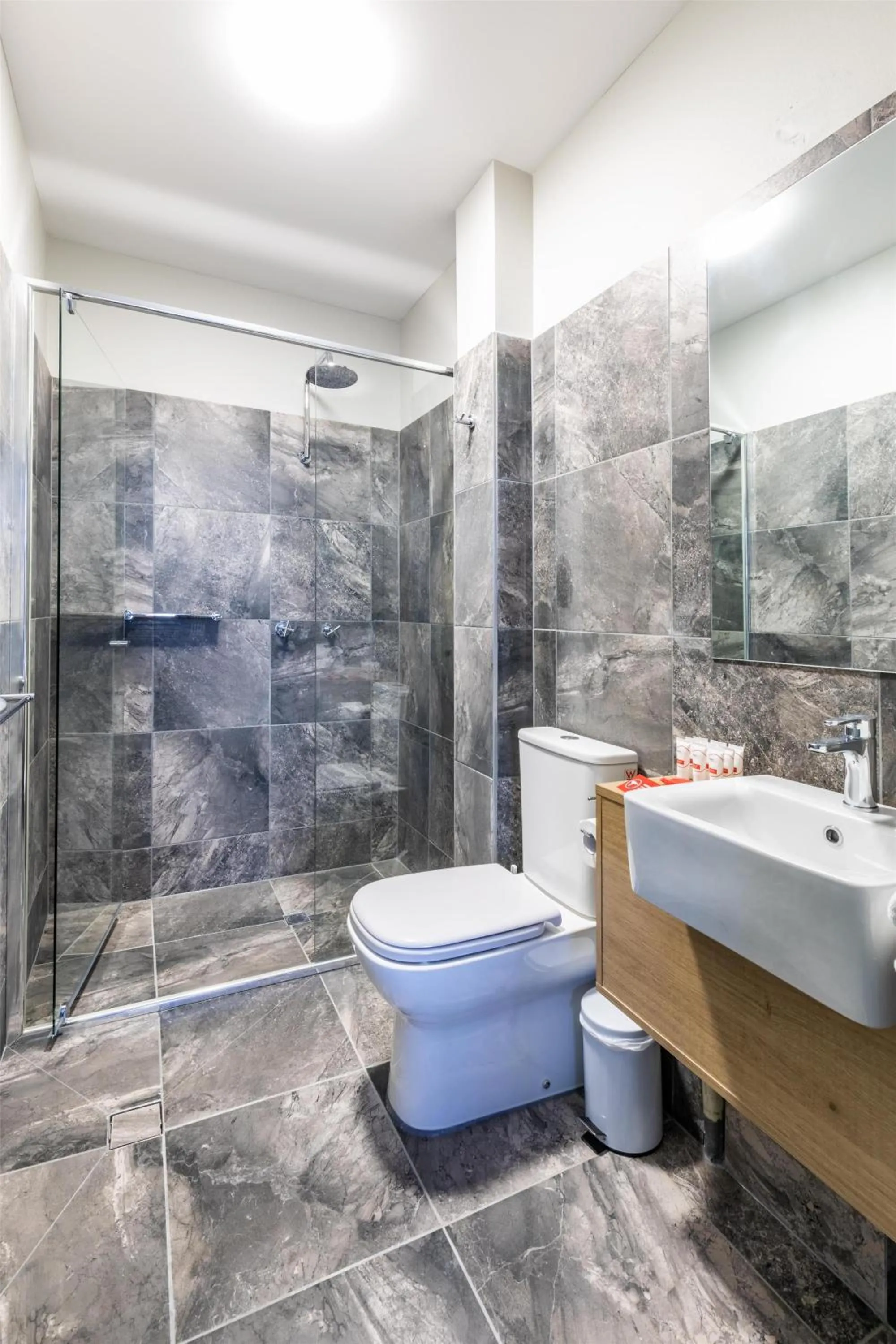 Bathroom in Nightcap at Commercial Hotel