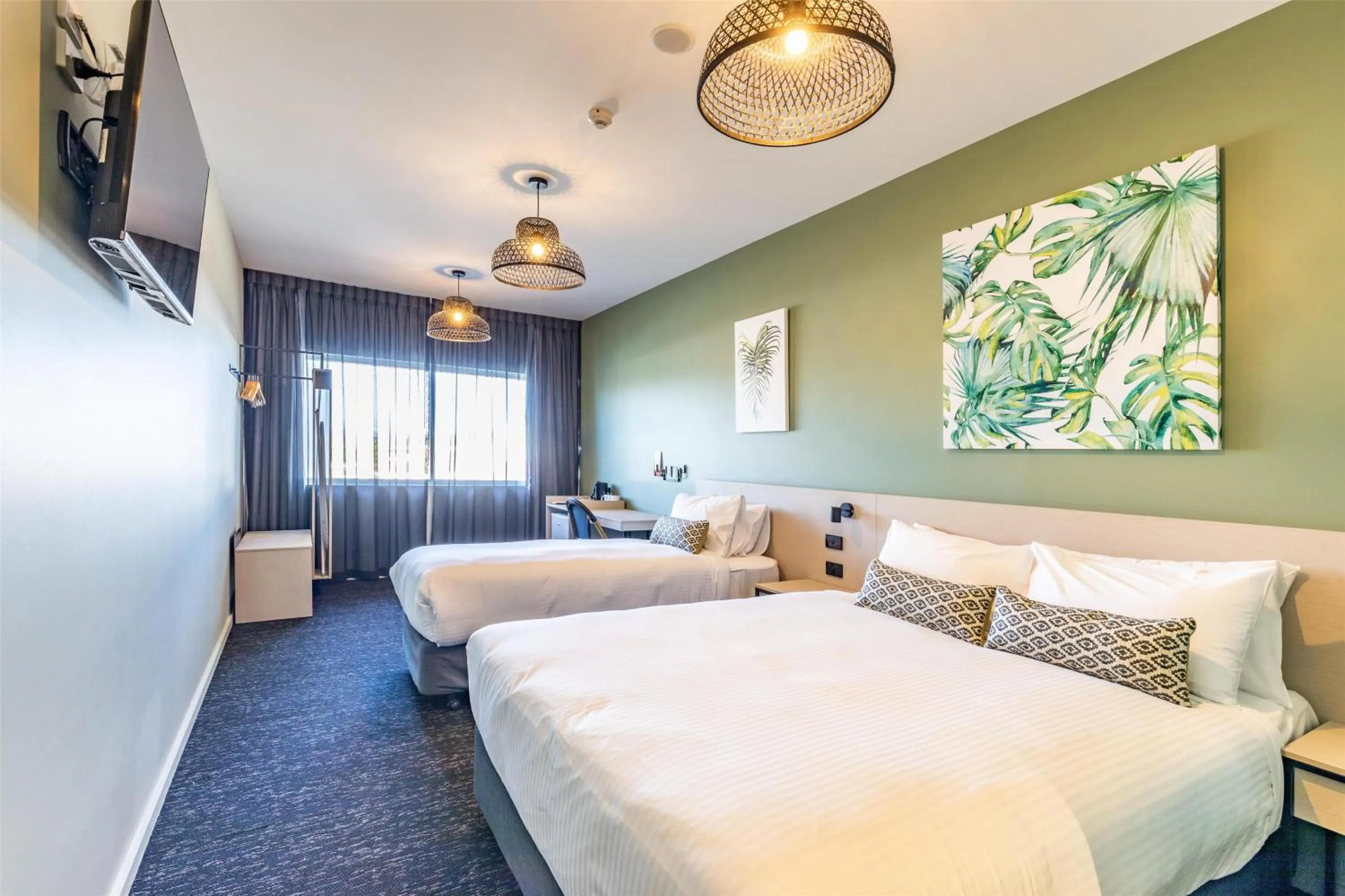 Bedroom, Bed in Nightcap at Commercial Hotel