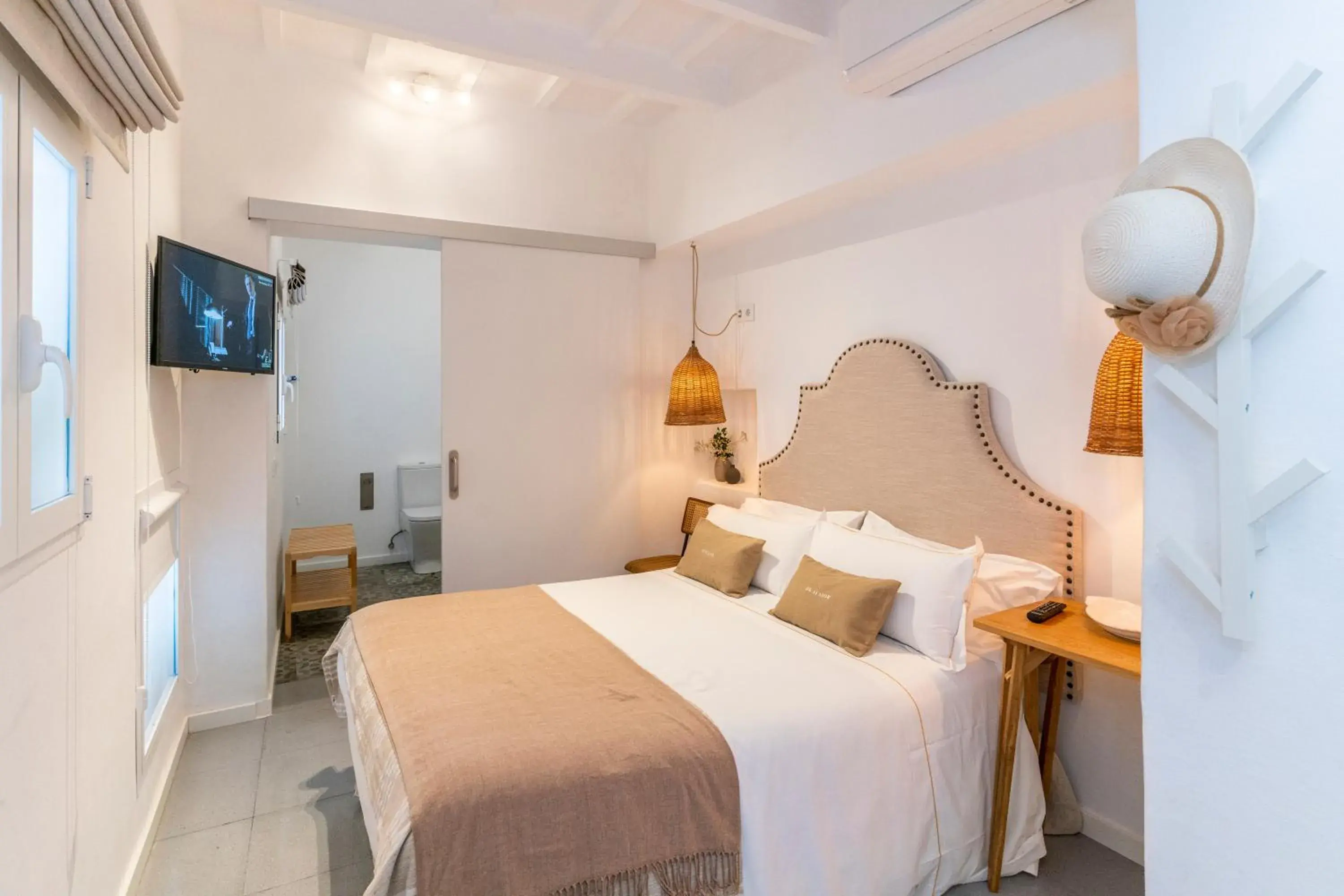 Double Room - single occupancy - Ground Floor in Encant de Alaior Boutique Hotel Double Room - single occupancy - Ground Floor in Encant de Alaior Boutique Hotel
