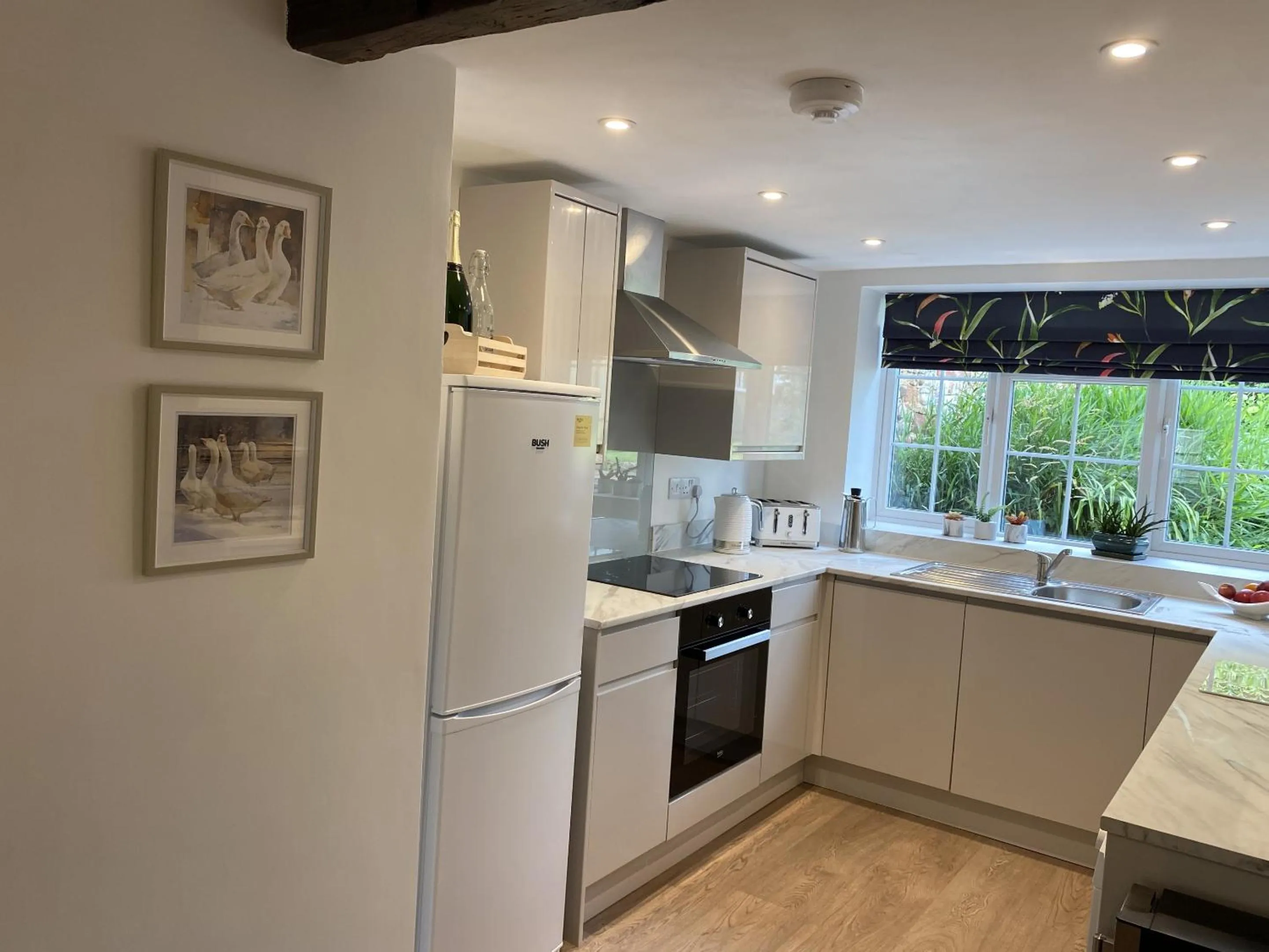 Kitchen or kitchenette in The Cosy Nook Cottage Company - Cosy Cottage