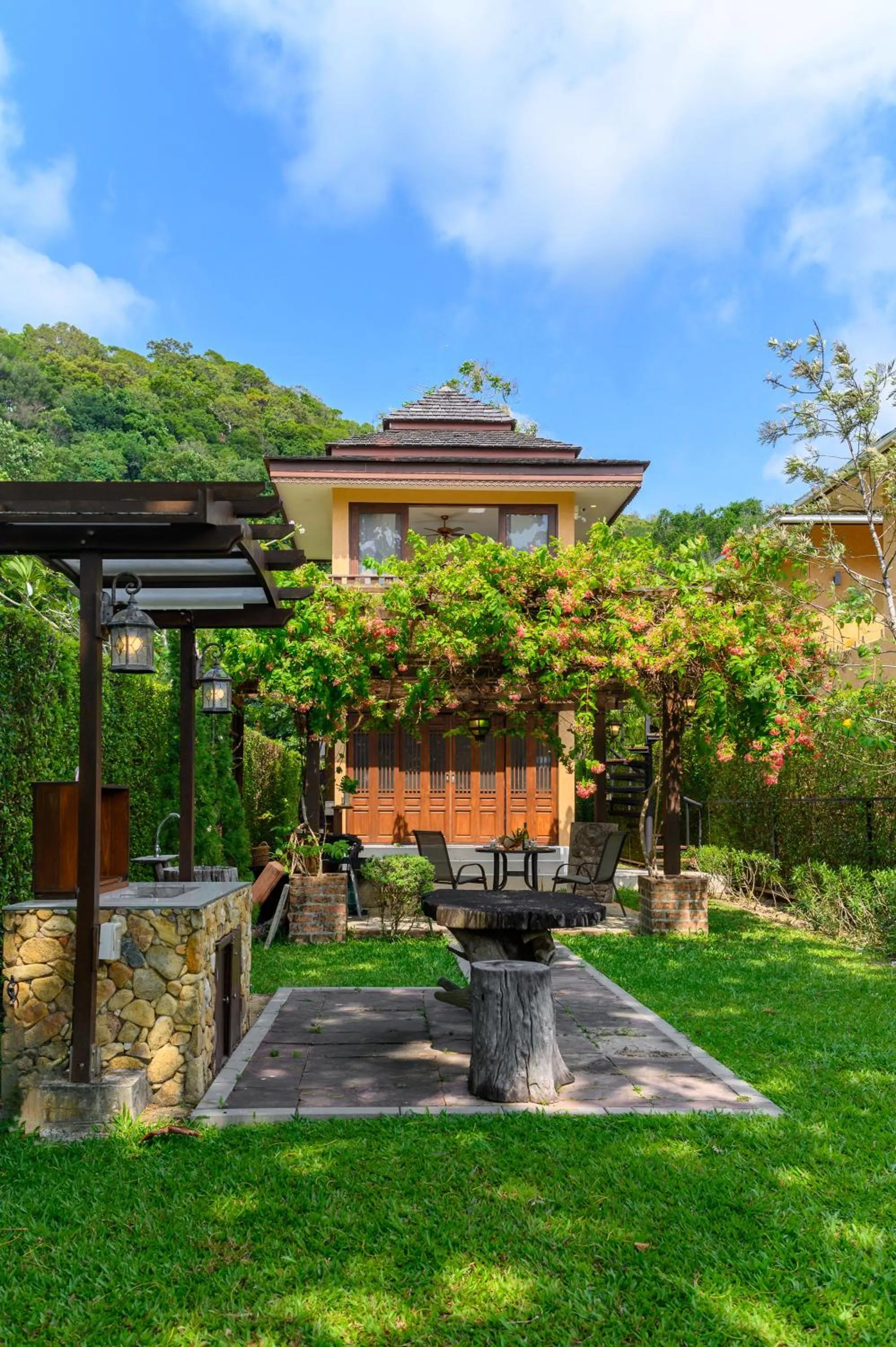 One-Bedroom Villa in Utalay Koh Chang Villas