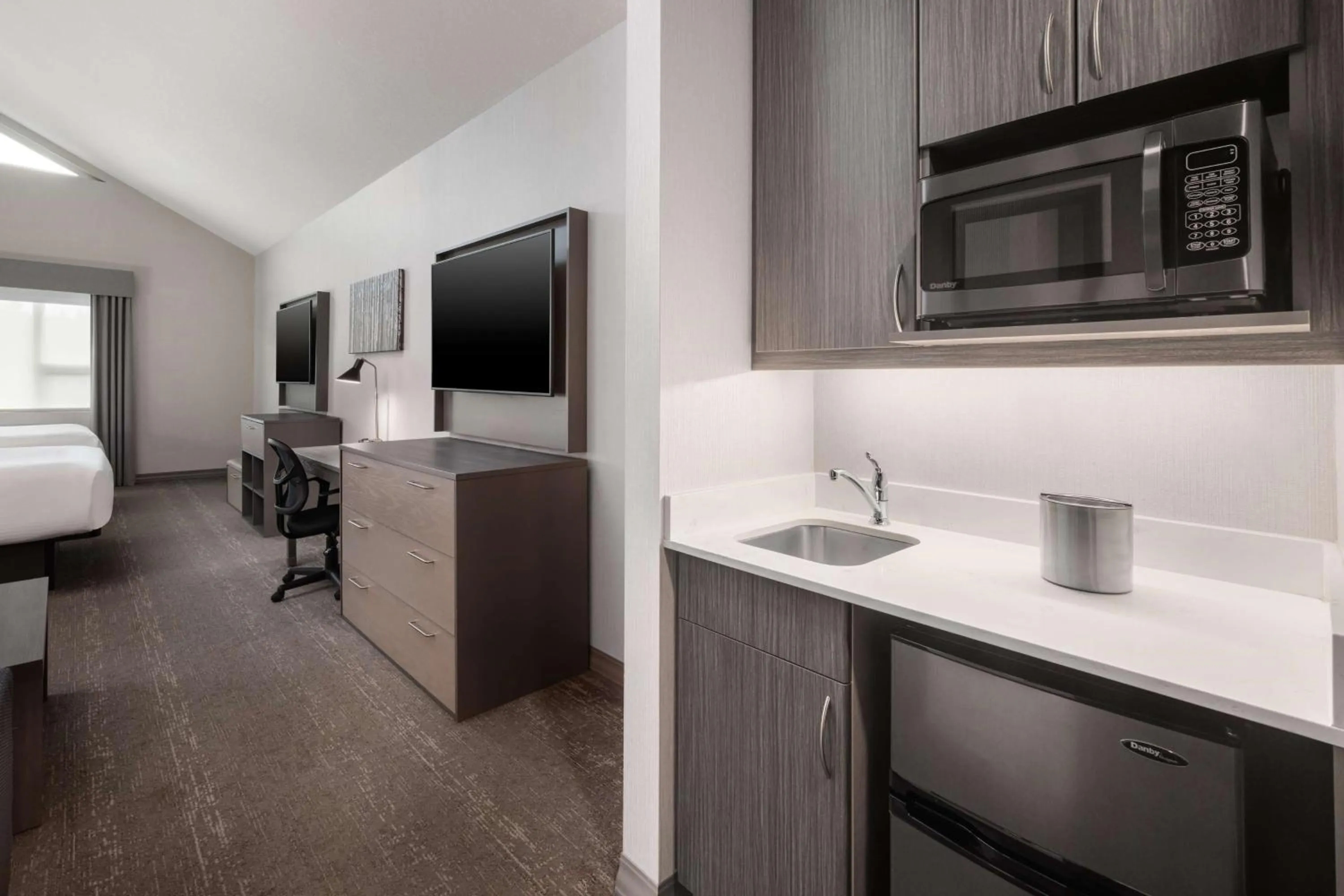 Bed in Best Western Plus Prince George