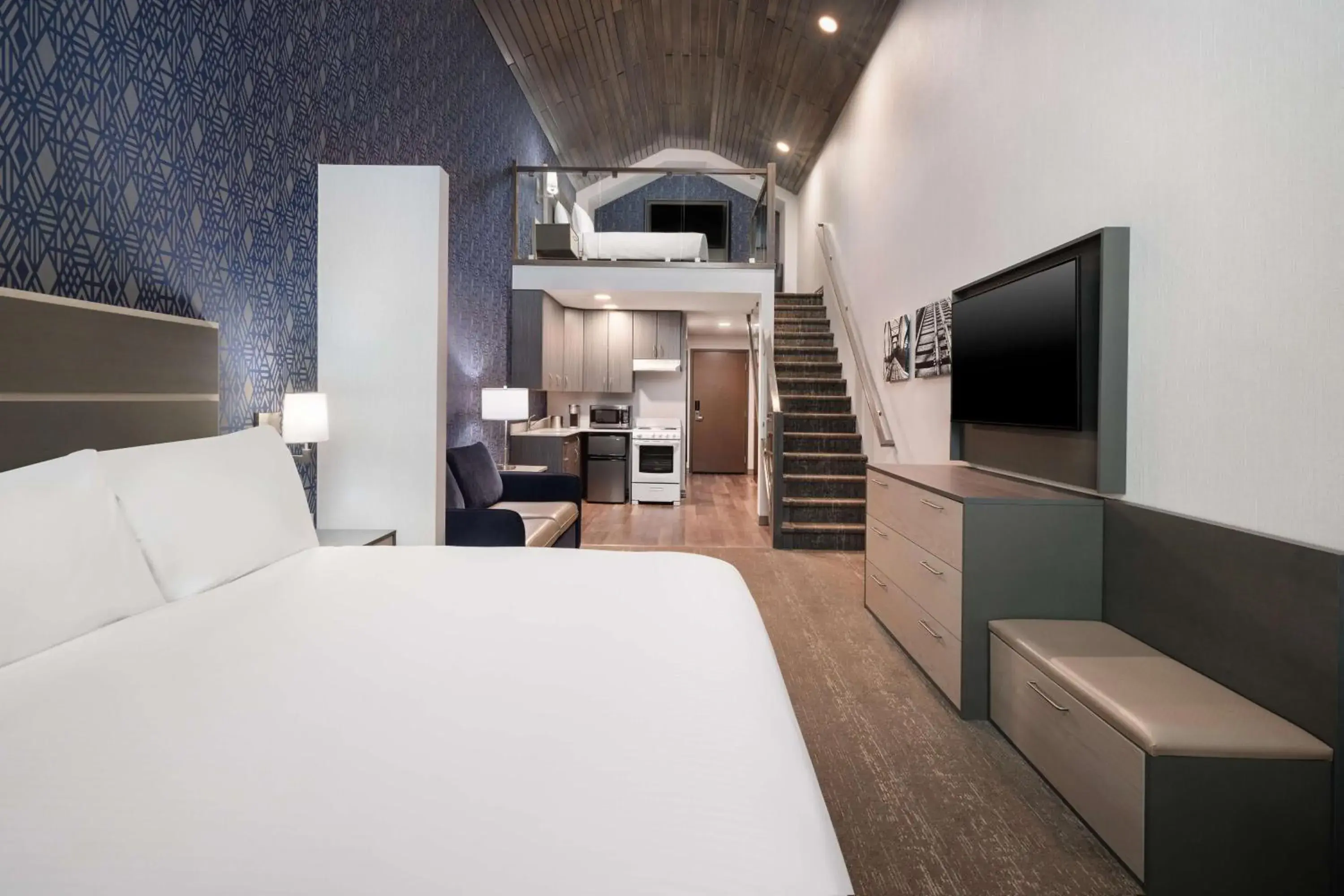 Bed in Best Western Plus Prince George Bed in Best Western Plus Prince George