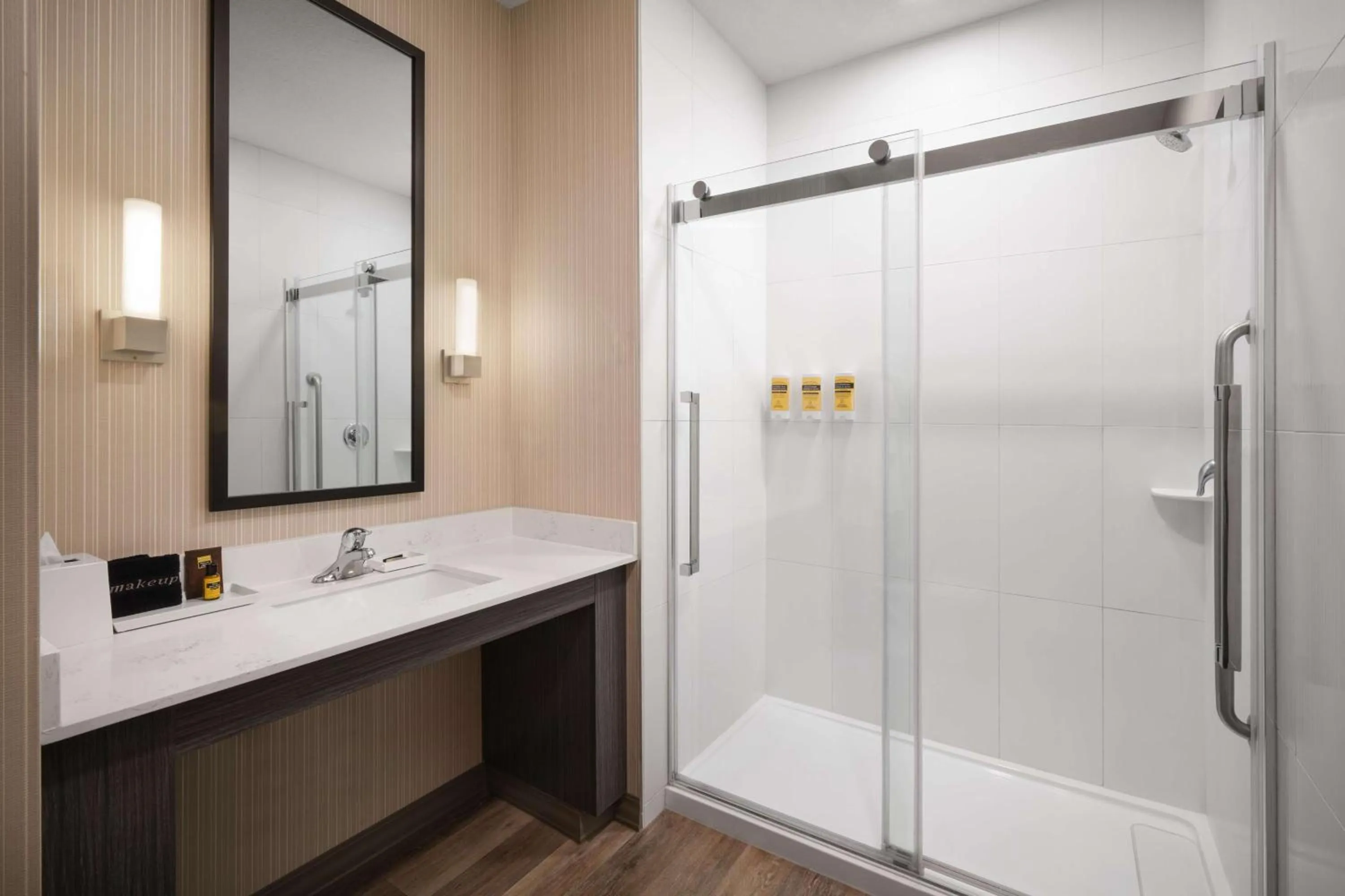 Shower in Best Western Plus Prince George