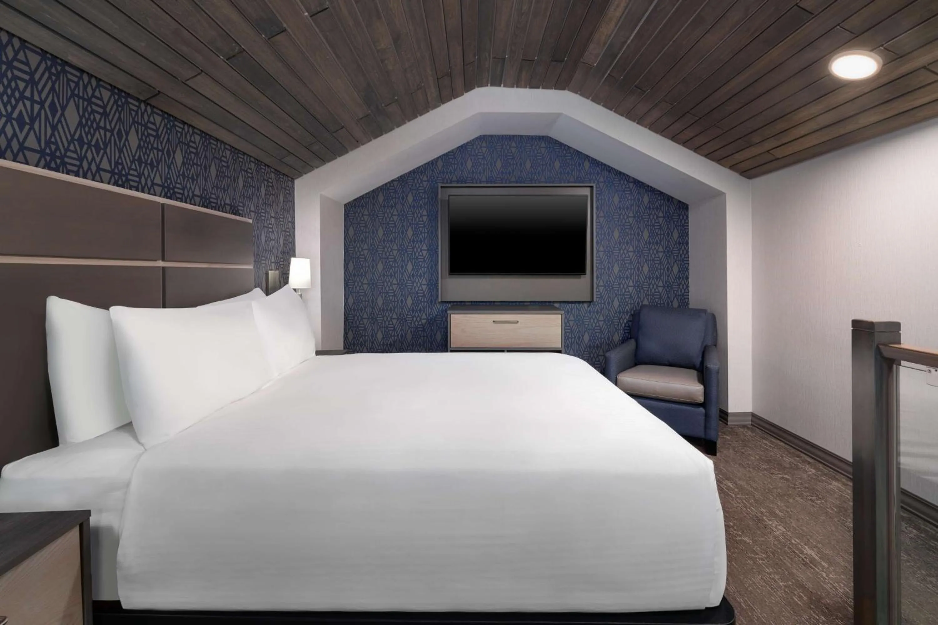 Bed in Best Western Plus Prince George