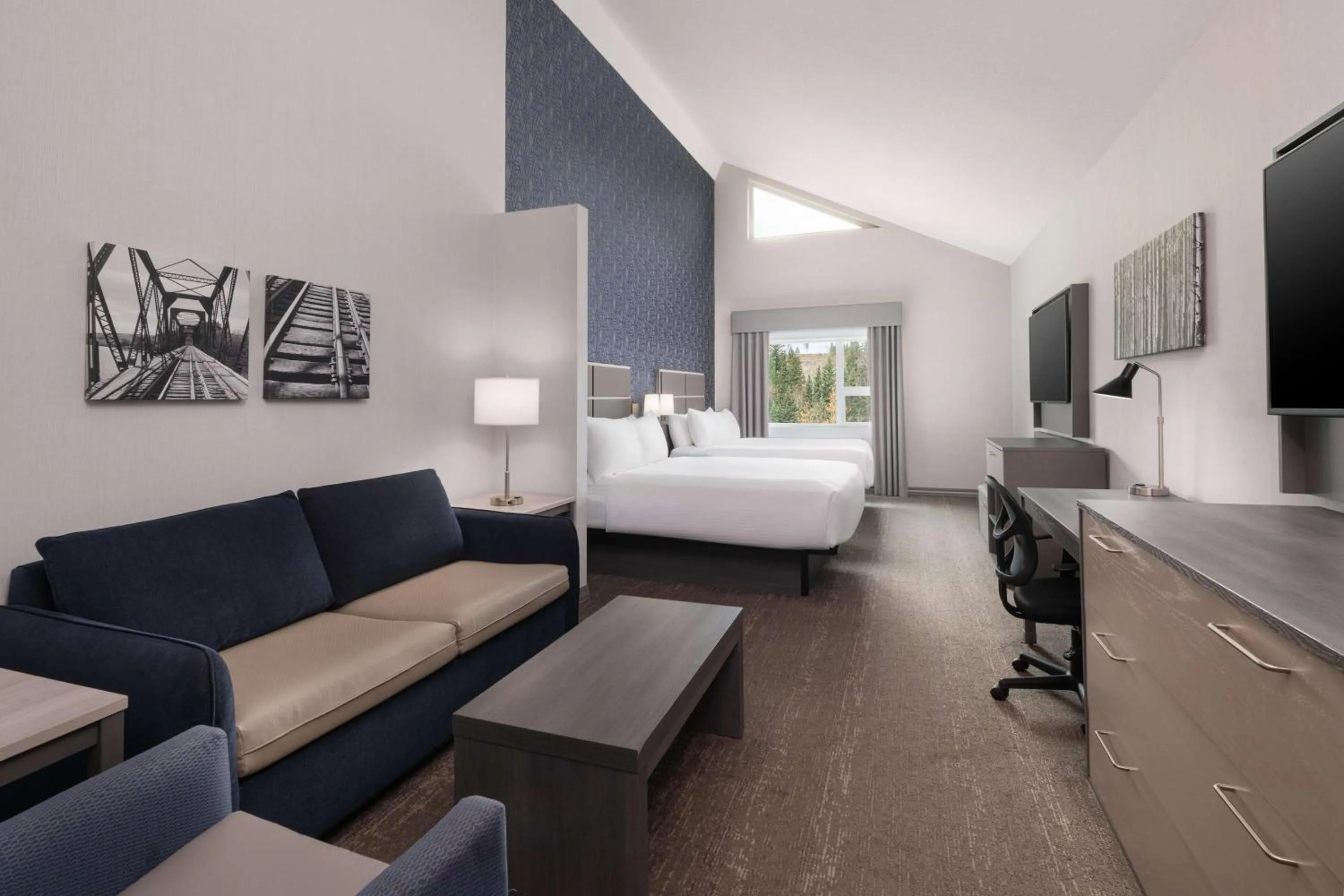 Bed in Best Western Plus Prince George