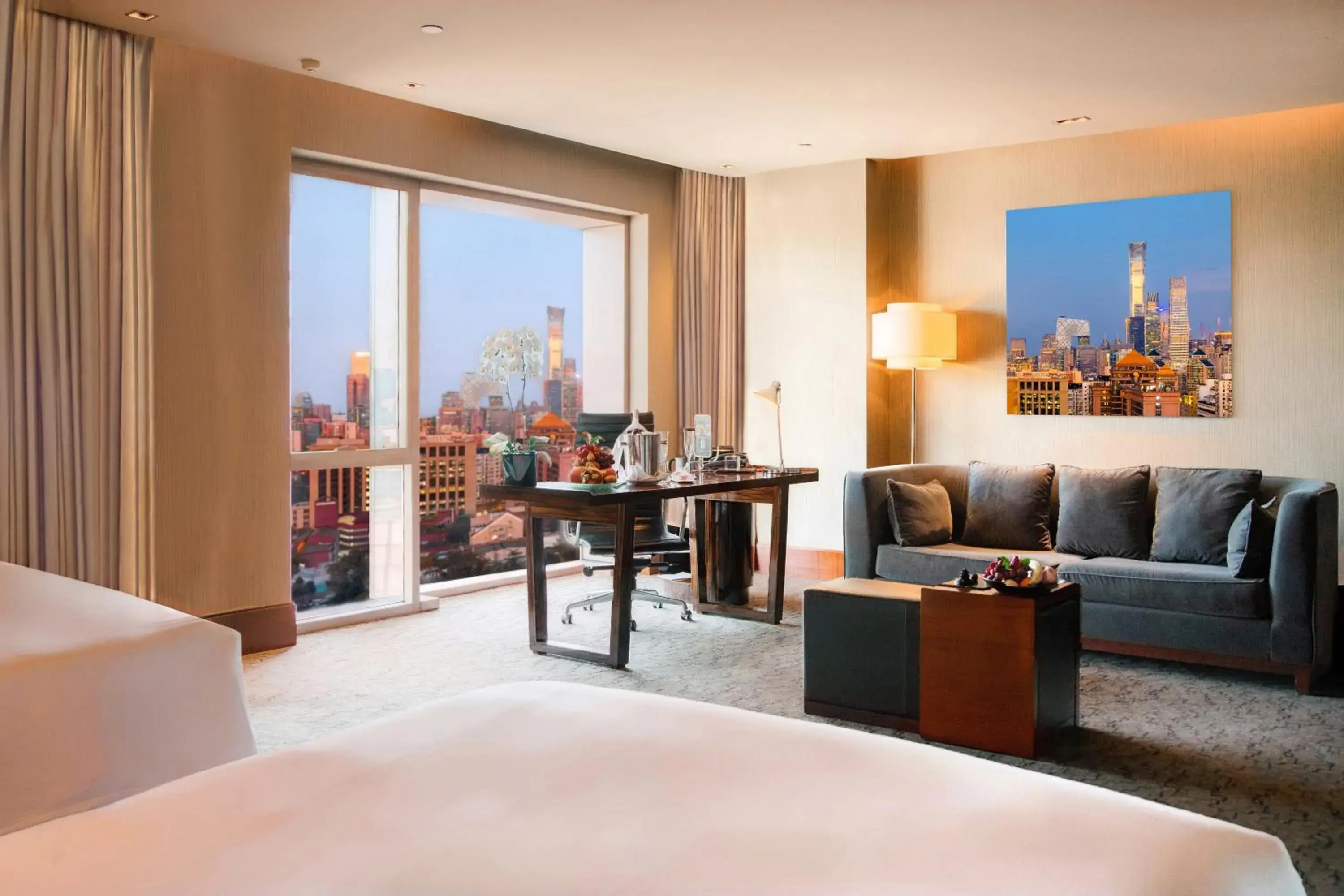 Photo of the whole room, Bed in Regent Beijing Photo of the whole room, Bed in Regent Beijing