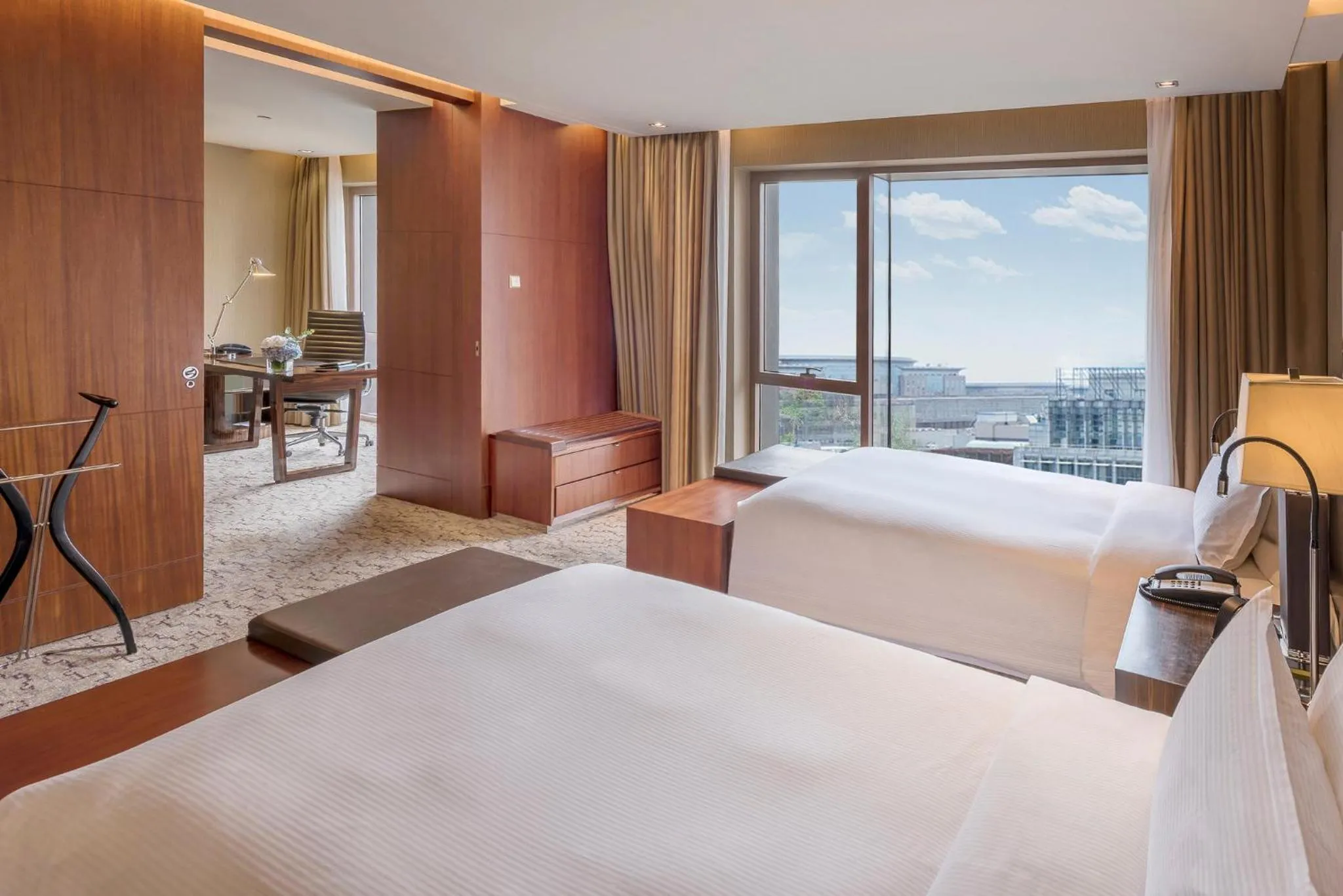 Photo of the whole room, Bed in Regent Beijing