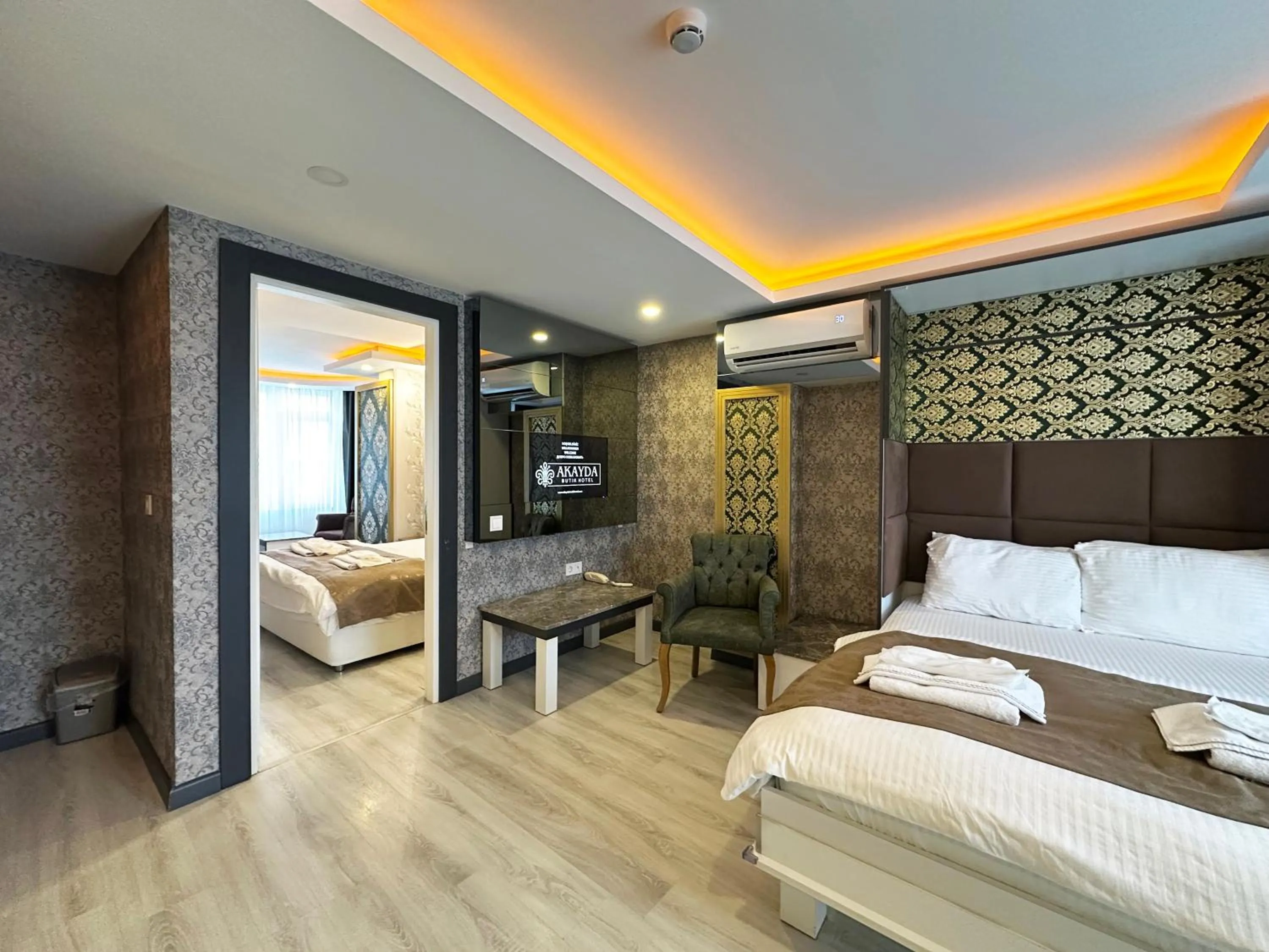 Photo of the whole room, Bed in Akayda Butik Hotel