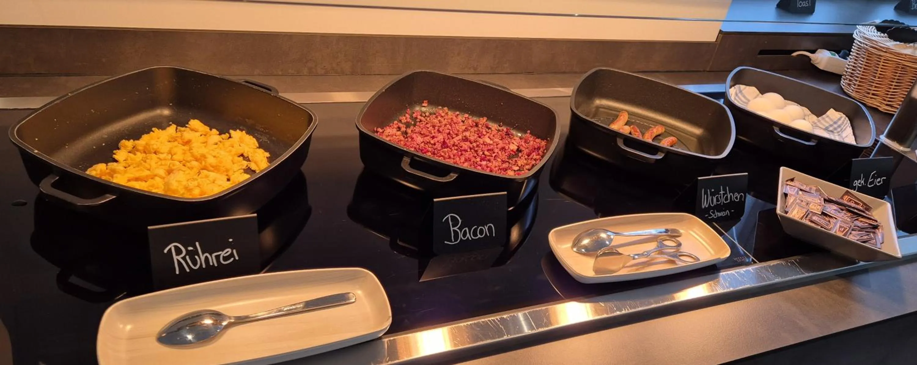 Breakfast in Melvi Hotel Göppingen