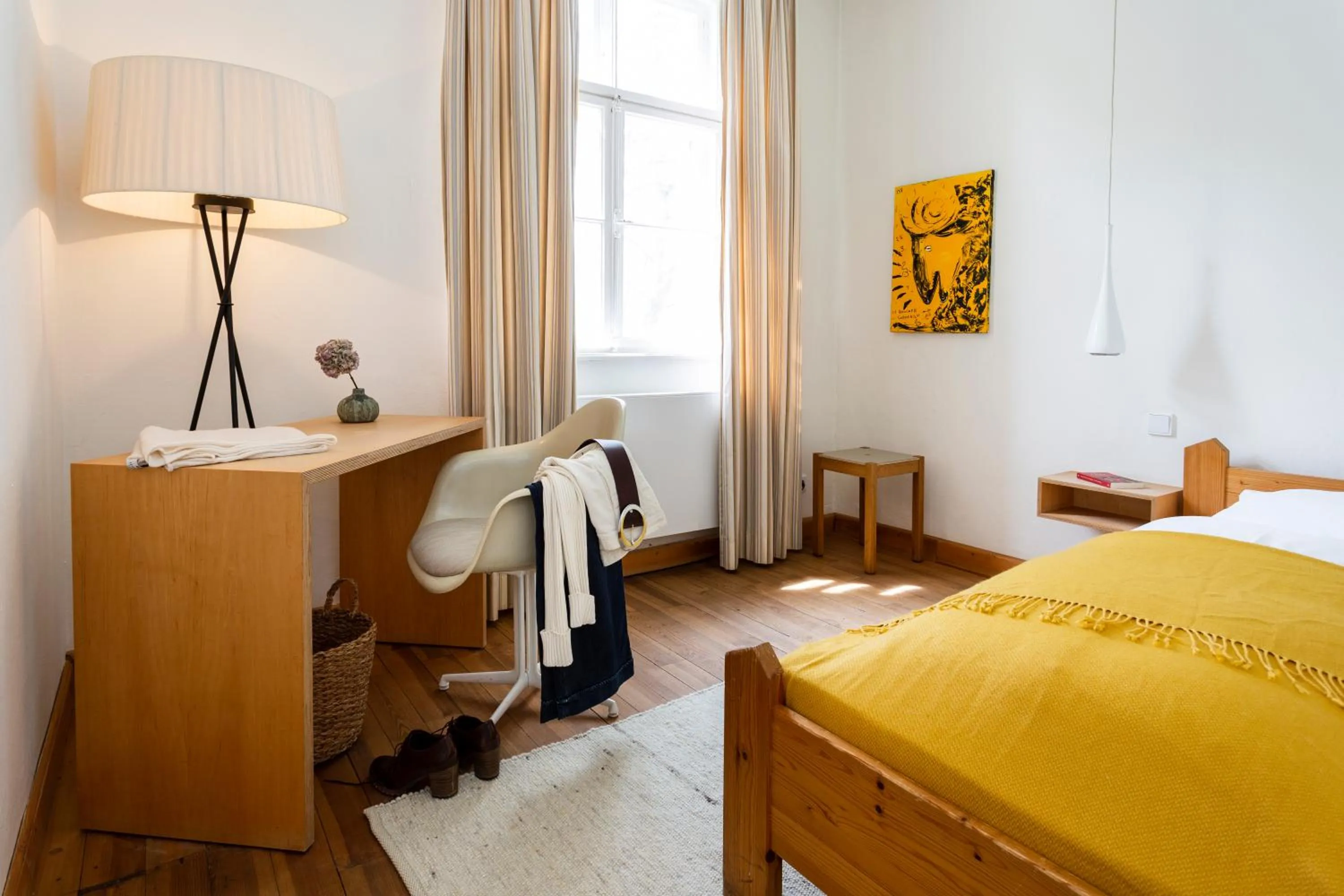 Photo of the whole room, Bed in Gut Sonnenhausen