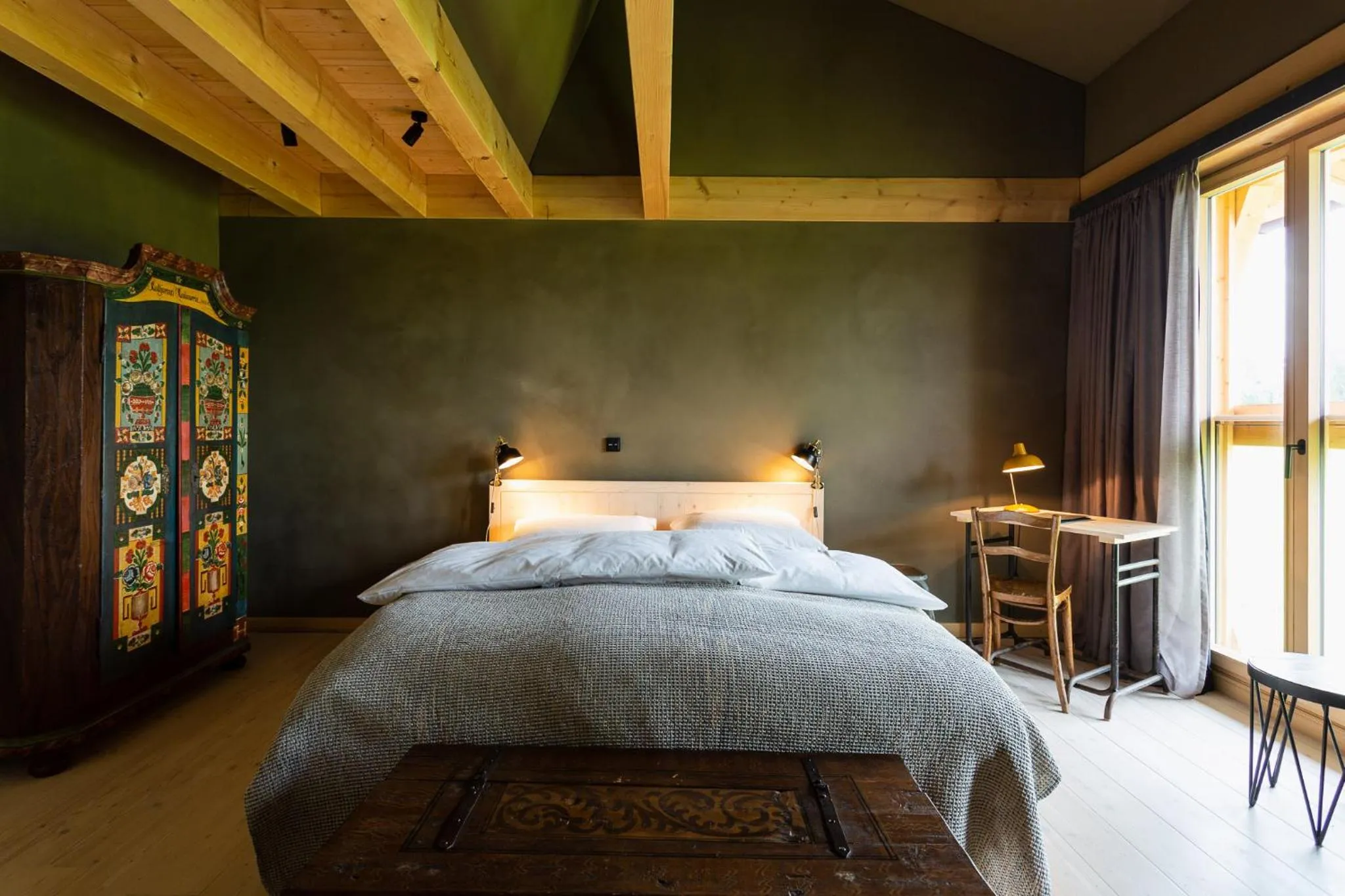 Photo of the whole room, Bed in Gut Sonnenhausen