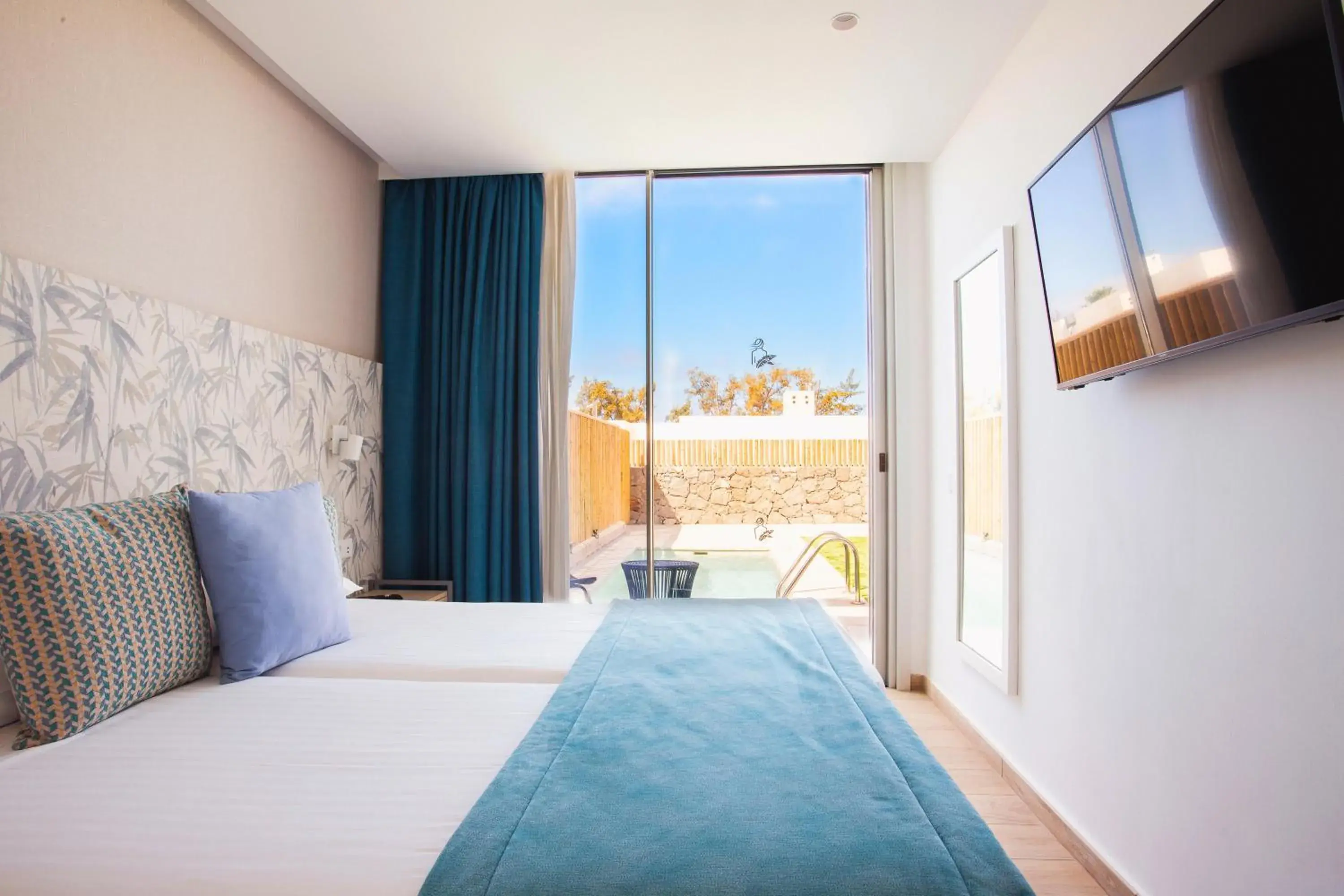 Bedroom, Bed in Resort Cordial Santa Águeda & Perchel Beach Club Bedroom, Bed in Resort Cordial Santa Águeda & Perchel Beach Club