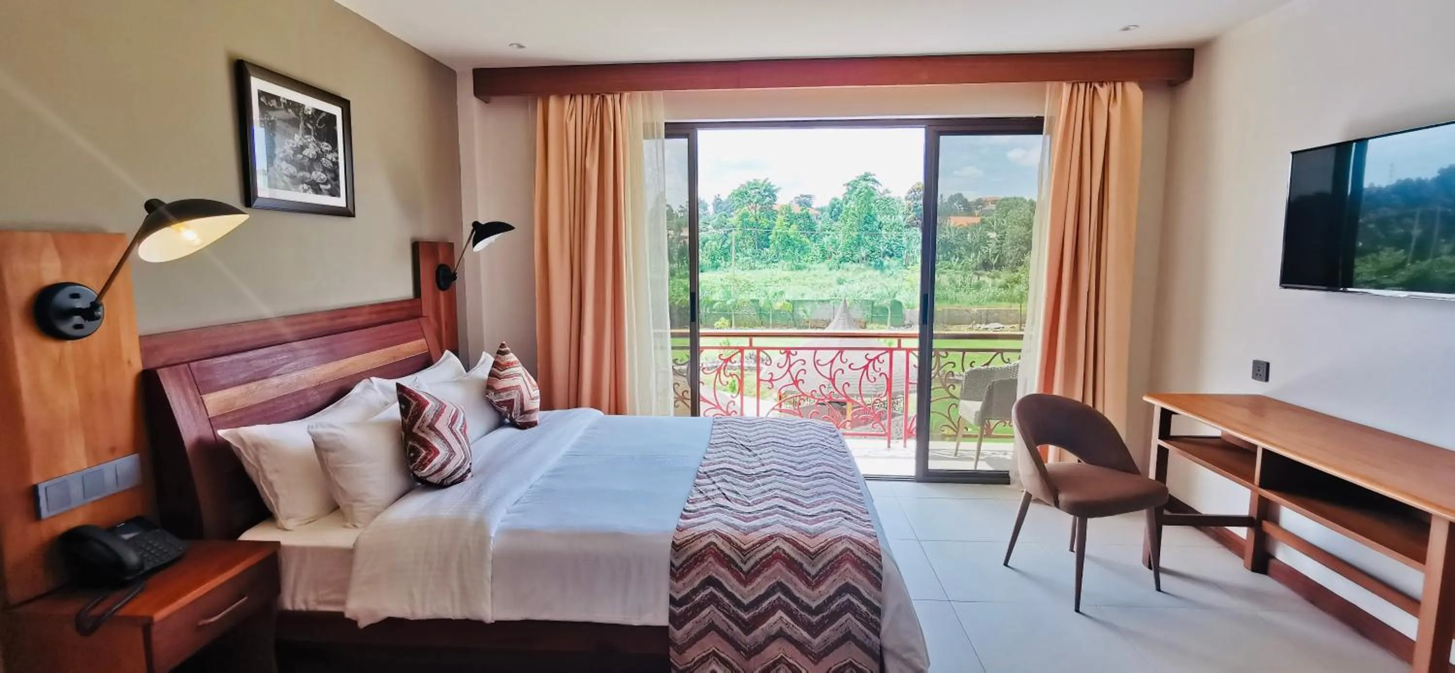 Bedroom, Bed in Kampala Nile Resort