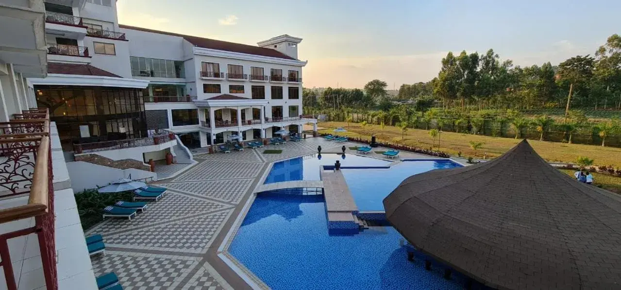 Double Room with Pool View in Kampala Nile Resort Double Room with Pool View in Kampala Nile Resort