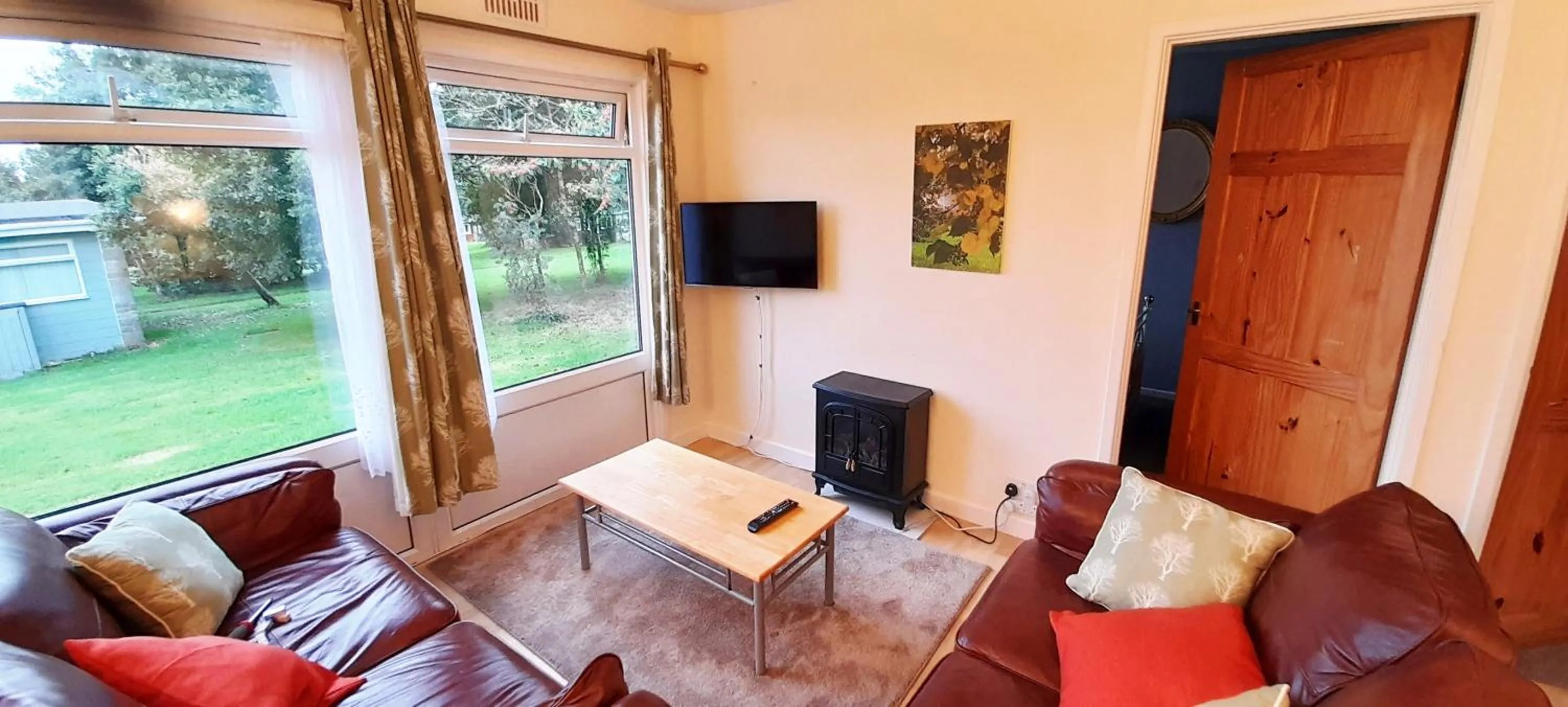 Living room in Sheena's Dartmouth Chalets