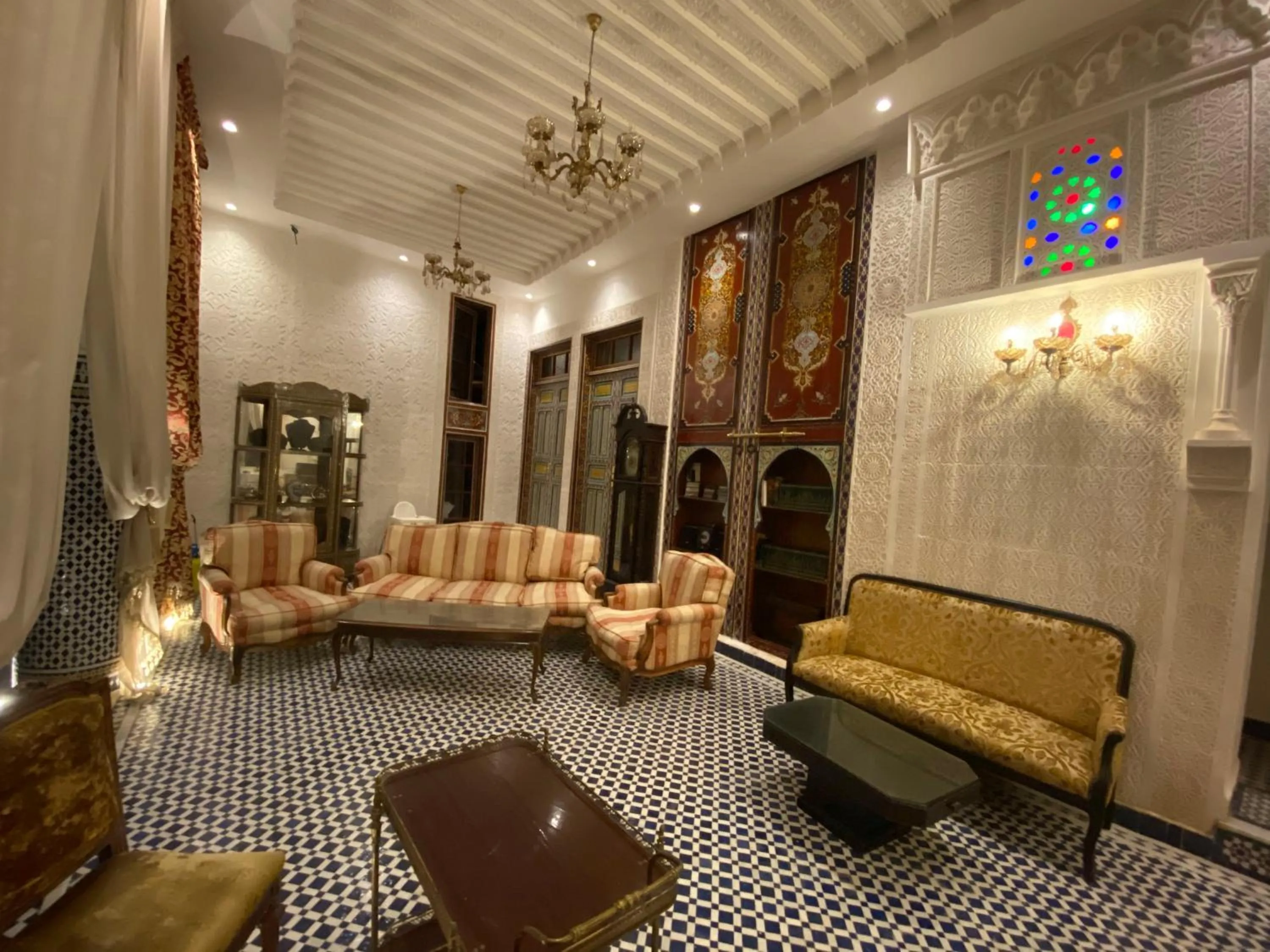 Patio in Palais Shazam & SPA