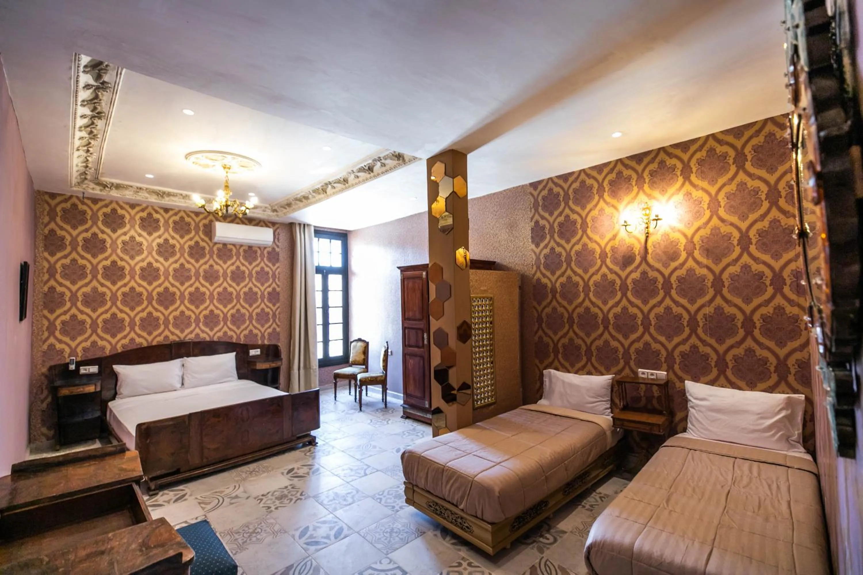 Bedroom, Bed in Palais Shazam & SPA