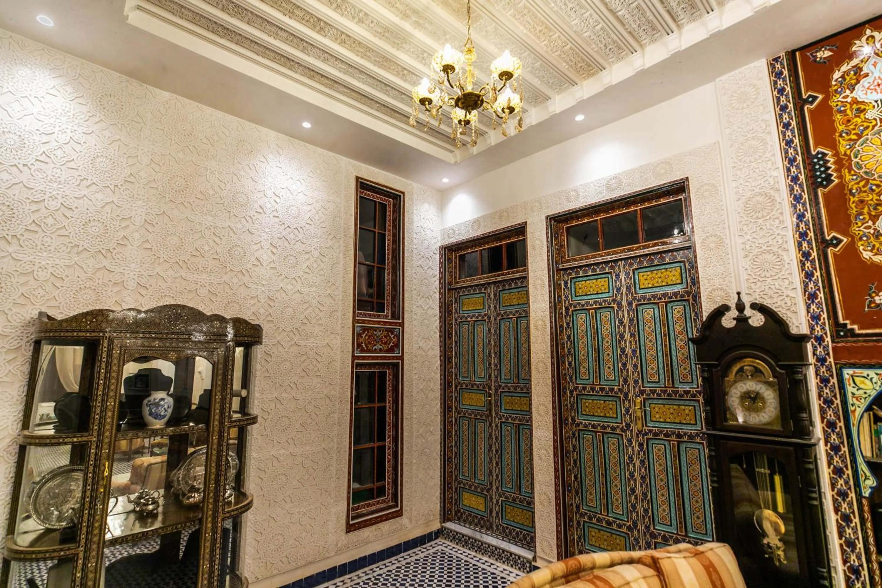 Restaurant/places to eat in Palais Shazam & SPA