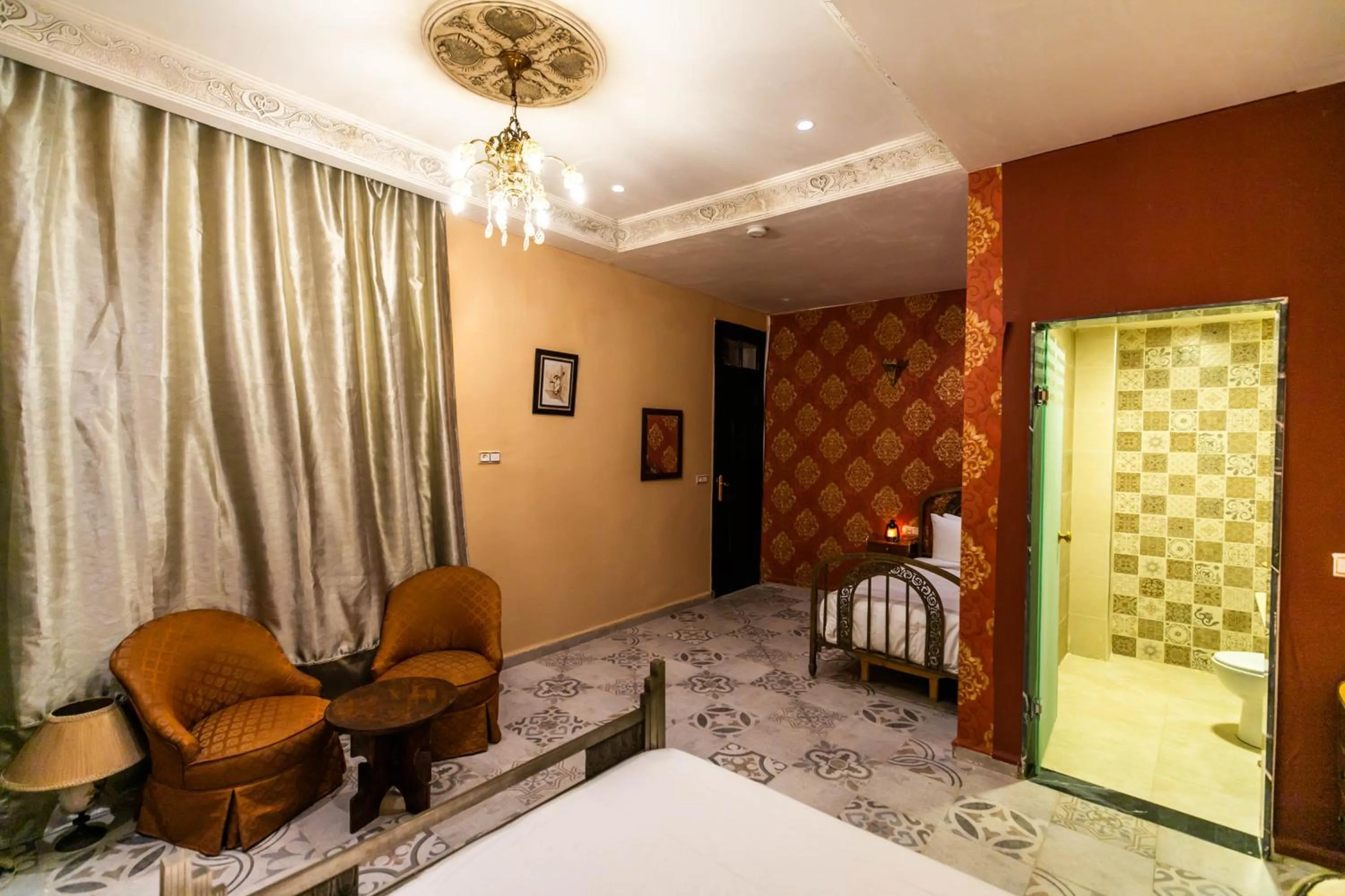 Bedroom, Bed in Palais Shazam & SPA