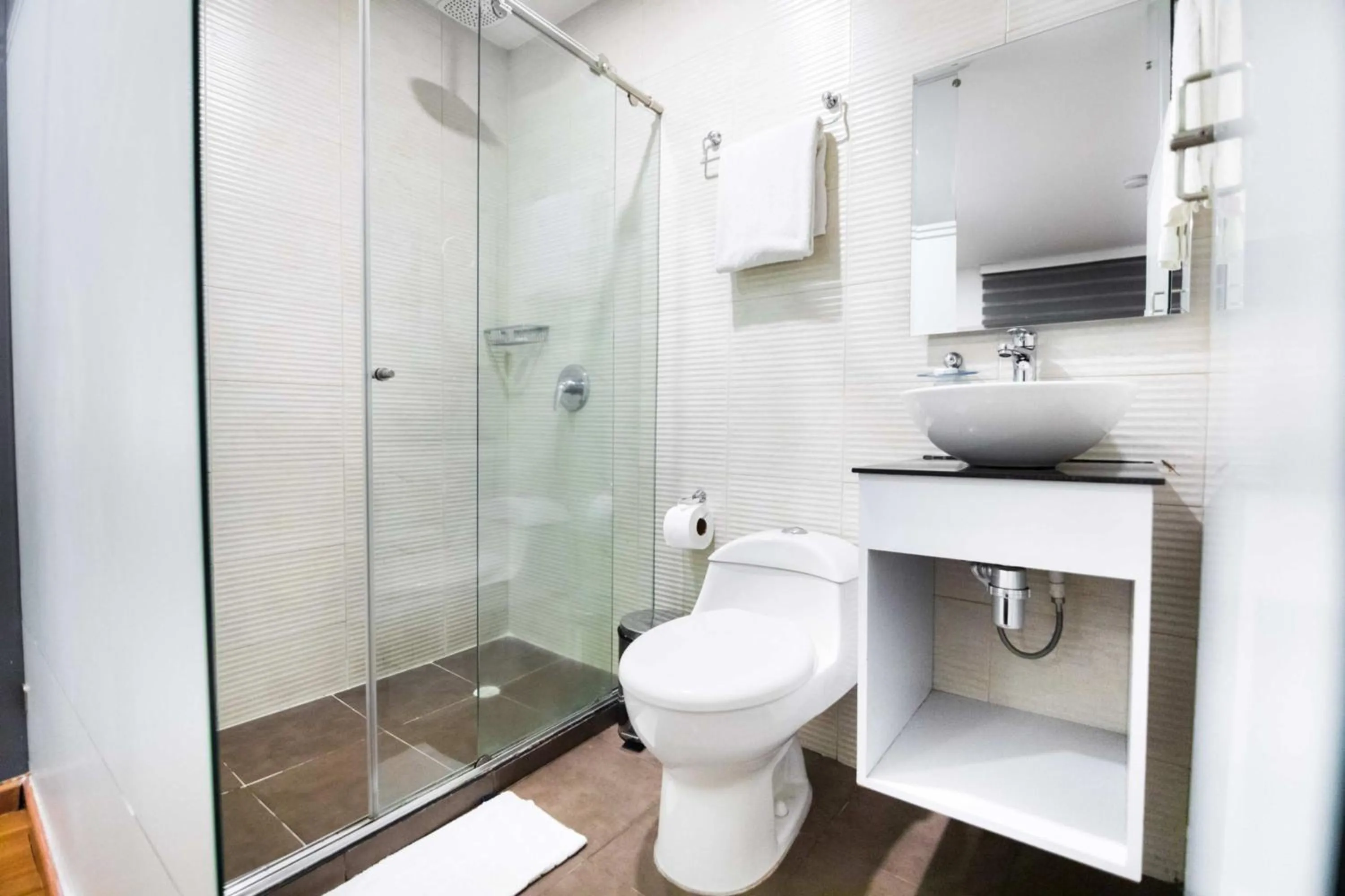 Shower in Hotel Z3 Pereira