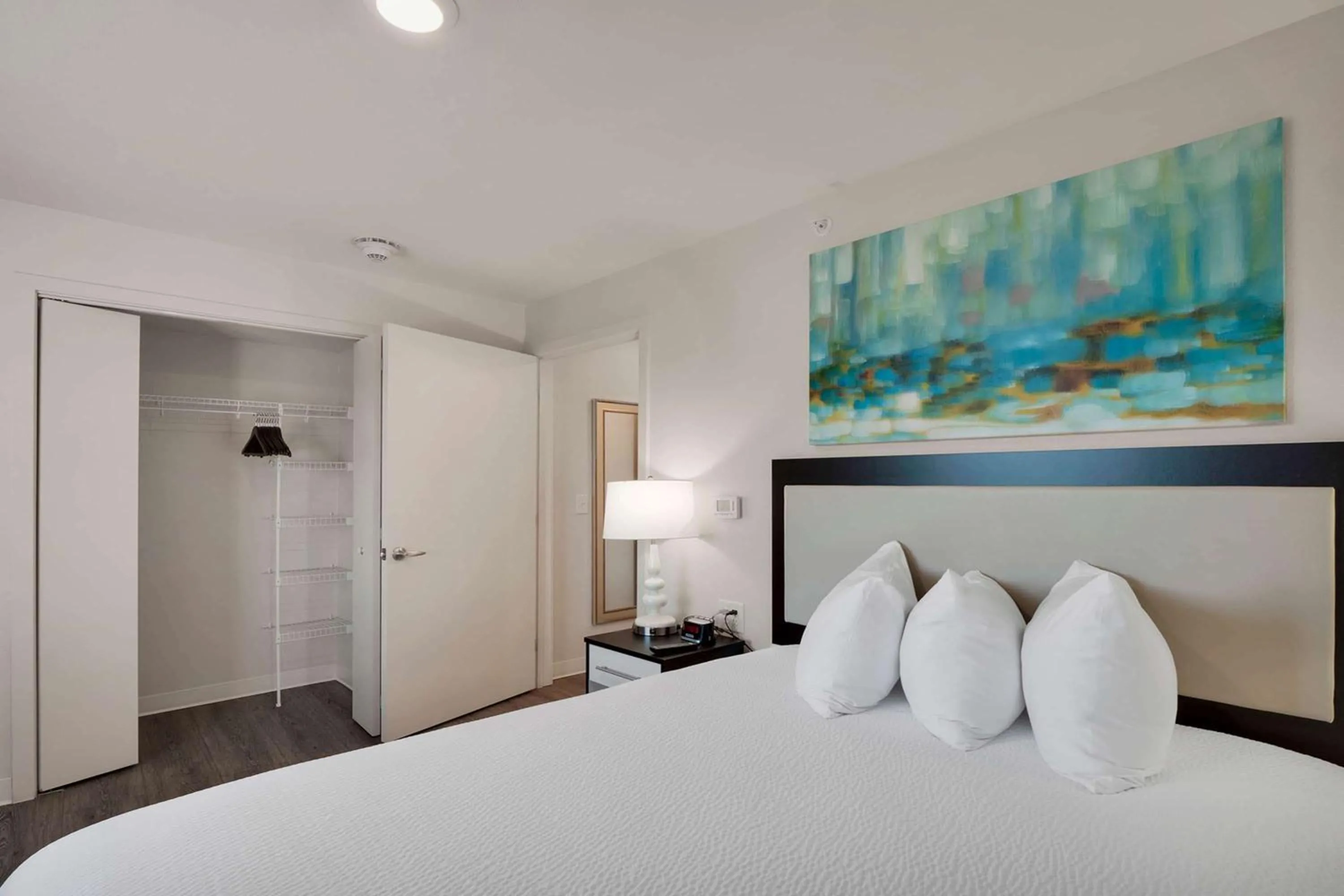 Photo of the whole room, Bed in WaterWalk Extended Stay by Wyndham Charlotte - Arrowood