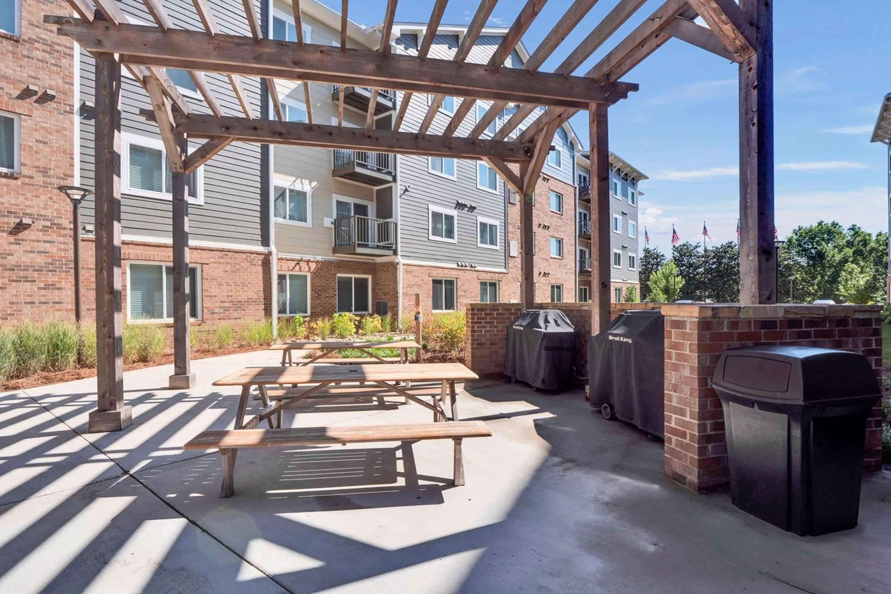 BBQ facilities in WaterWalk Extended Stay by Wyndham Charlotte - Arrowood
