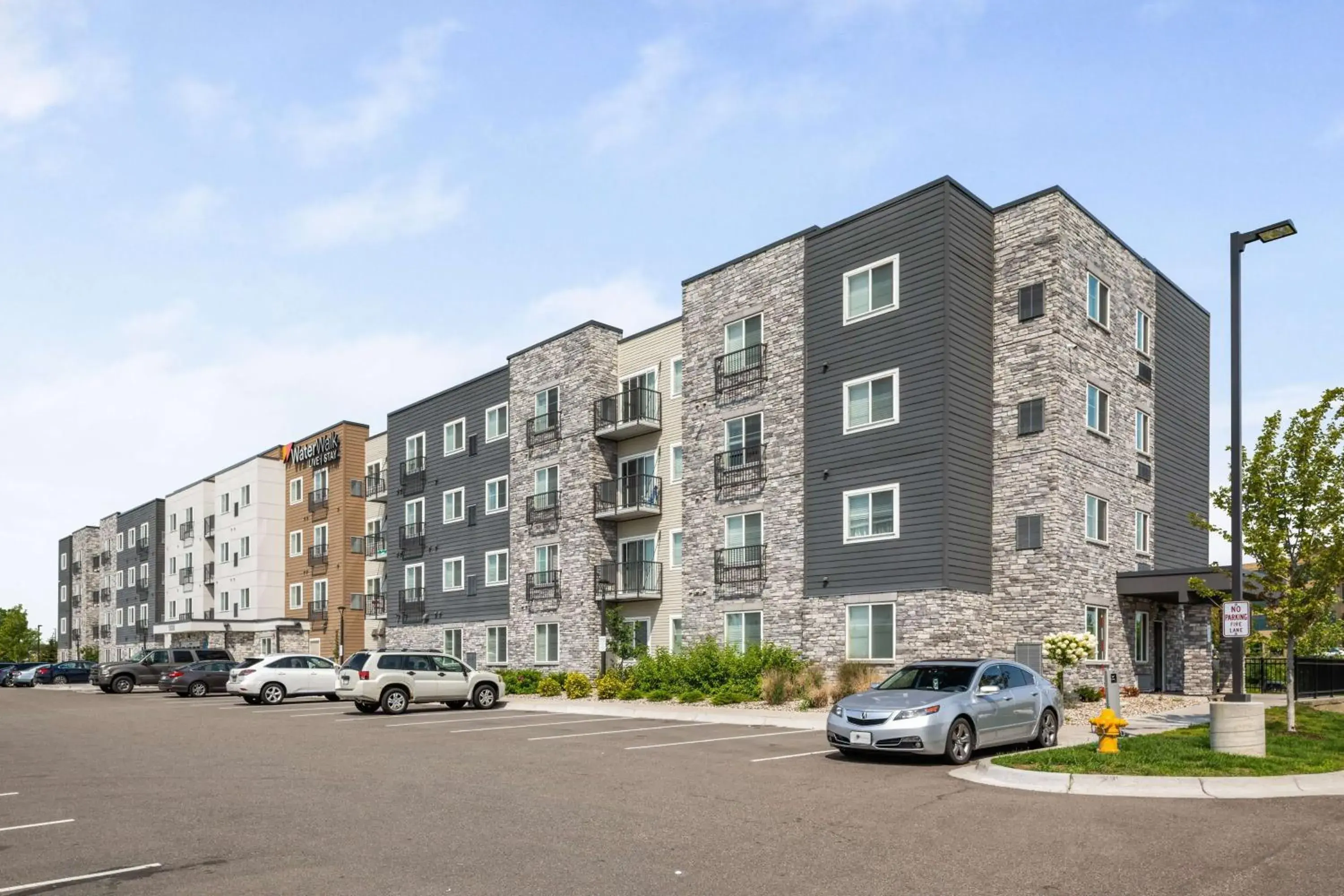 Property building in WaterWalk Extended Stay by Wyndham Minneapolis - Plymouth Property building in WaterWalk Extended Stay by Wyndham Minneapolis - Plymouth