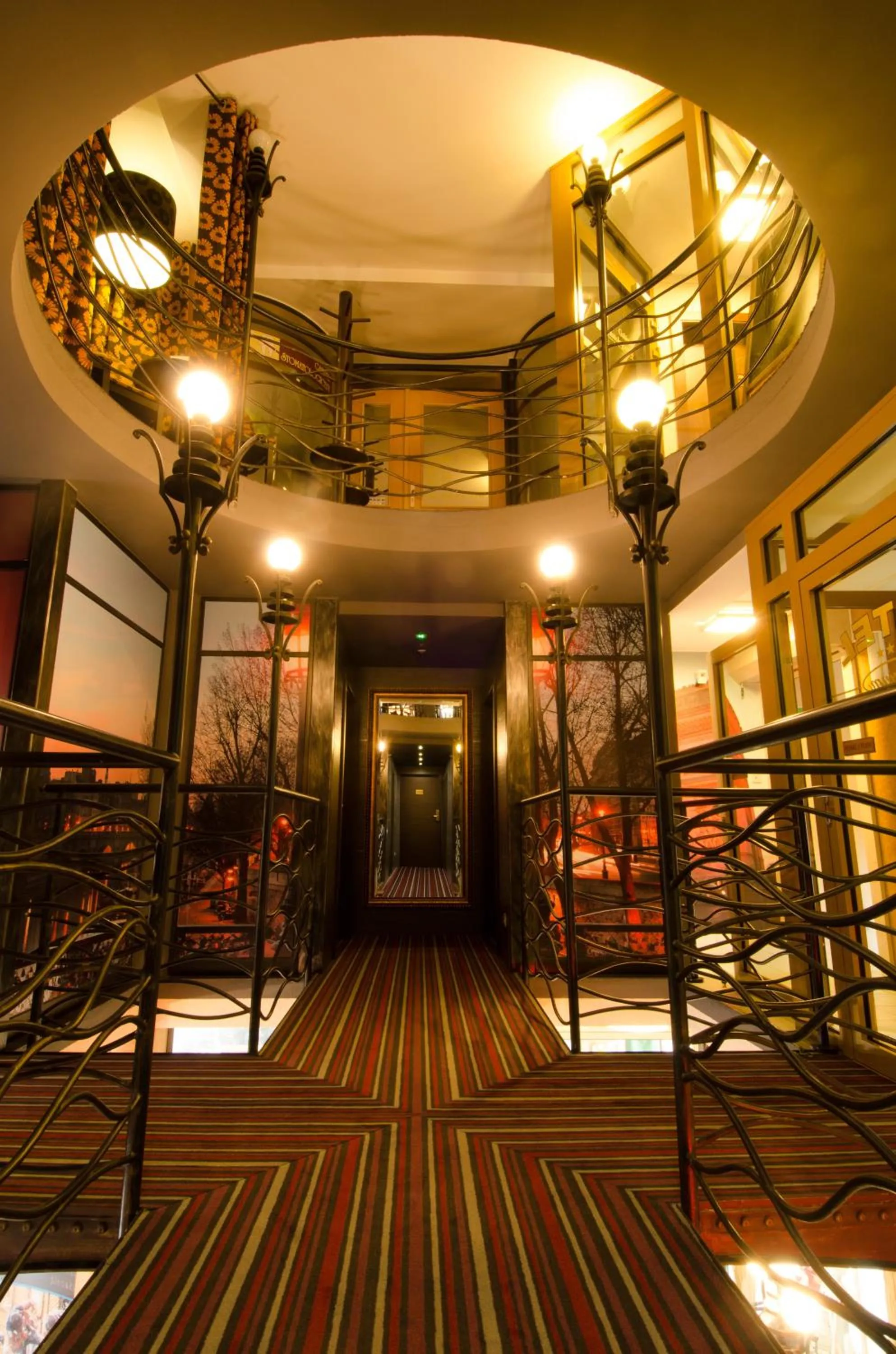 Decorative detail in Hotel Atrium