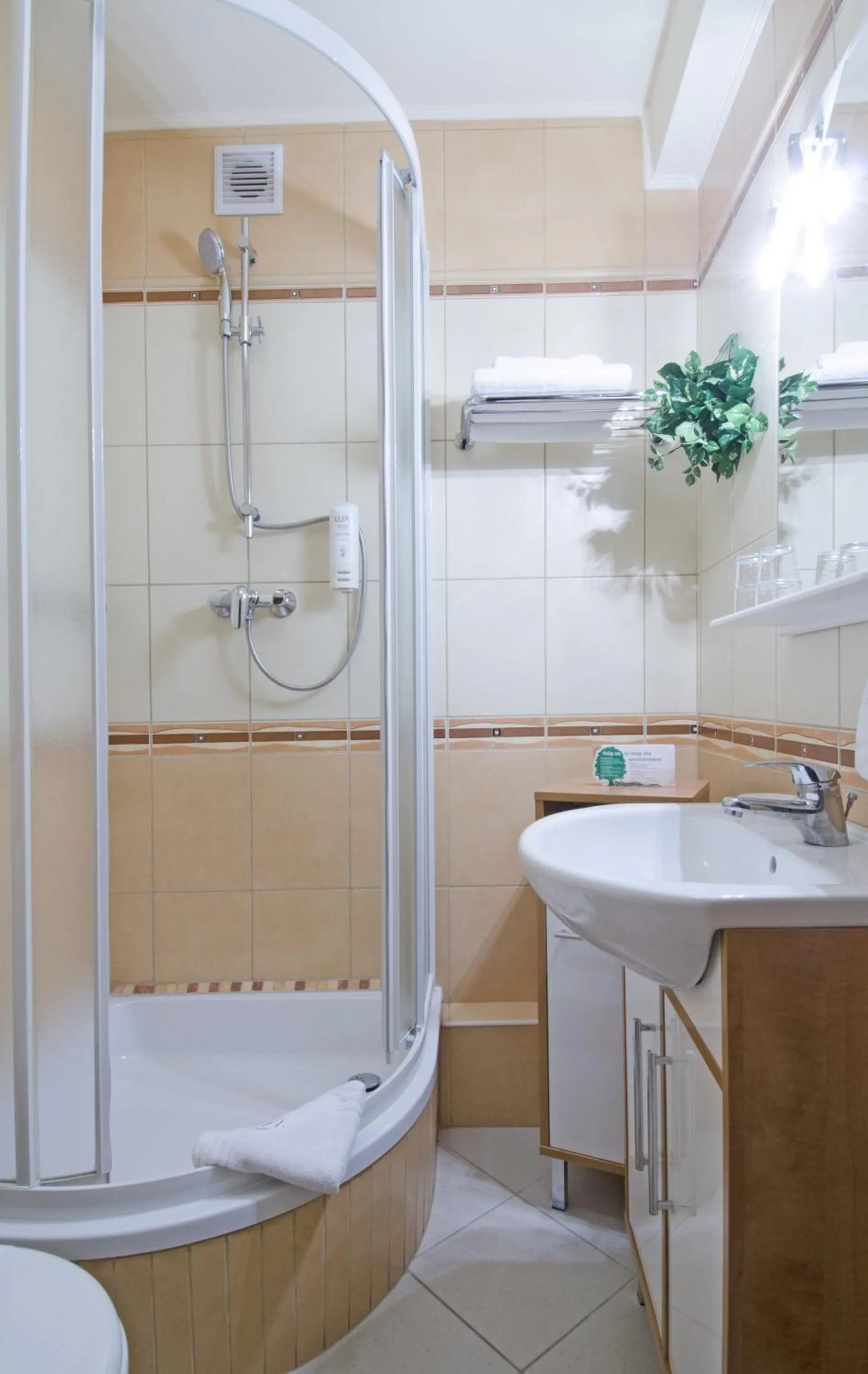 Bathroom in Hotel Atrium