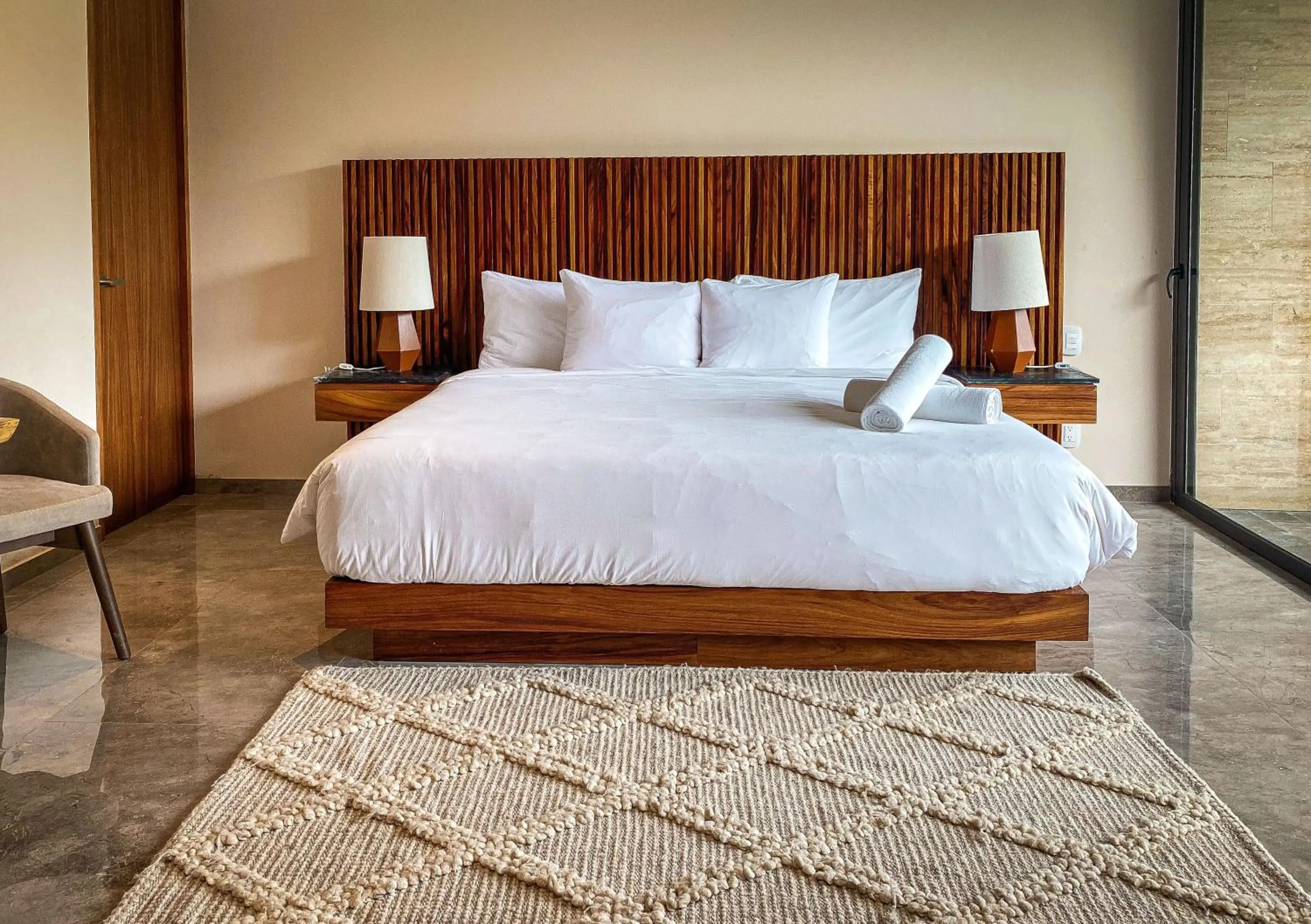 Photo of the whole room, Bed in Mistiq Tulum