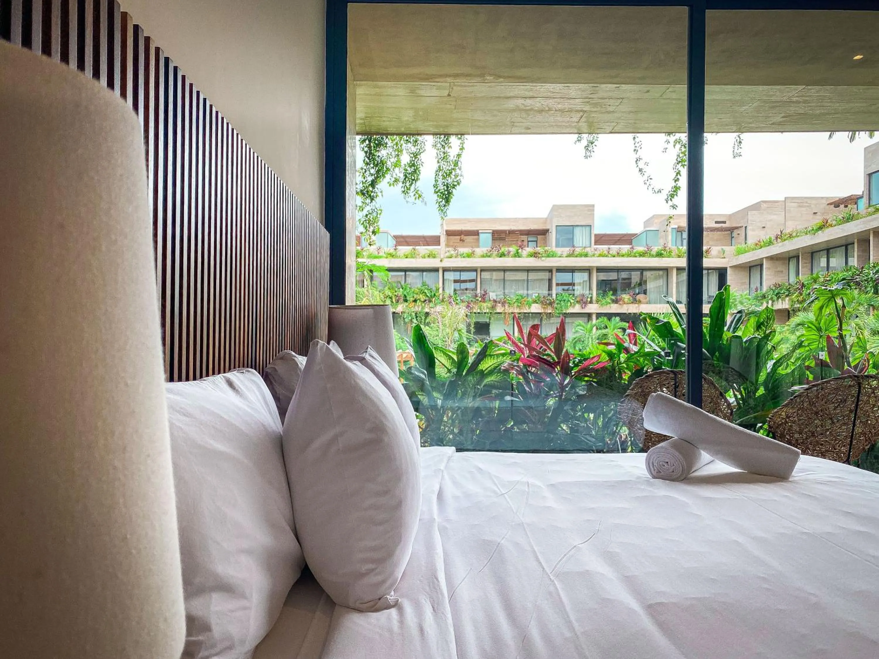 View (from property/room), Bed in Mistiq Tulum