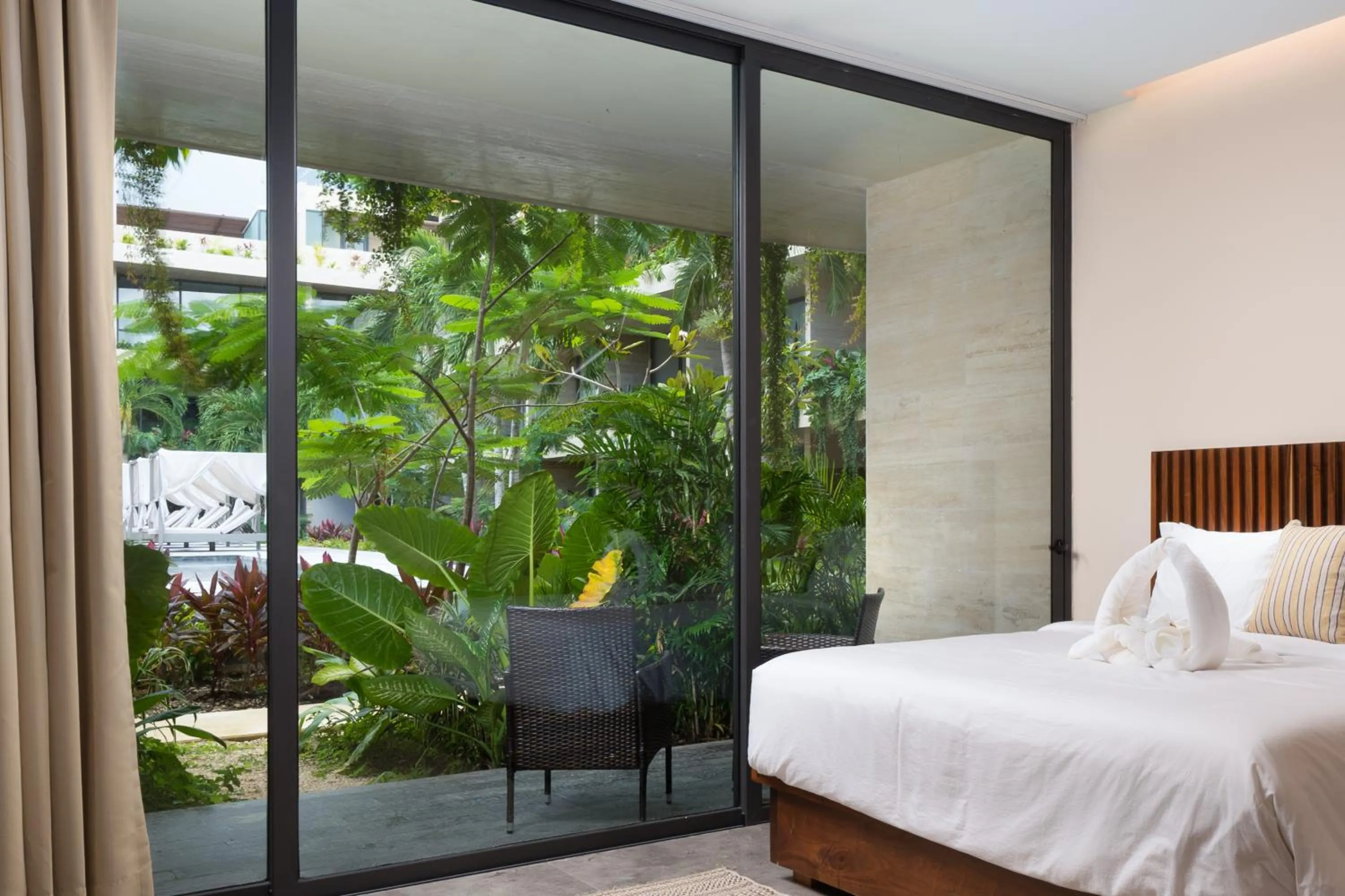 Garden view, Bed in Mistiq Tulum