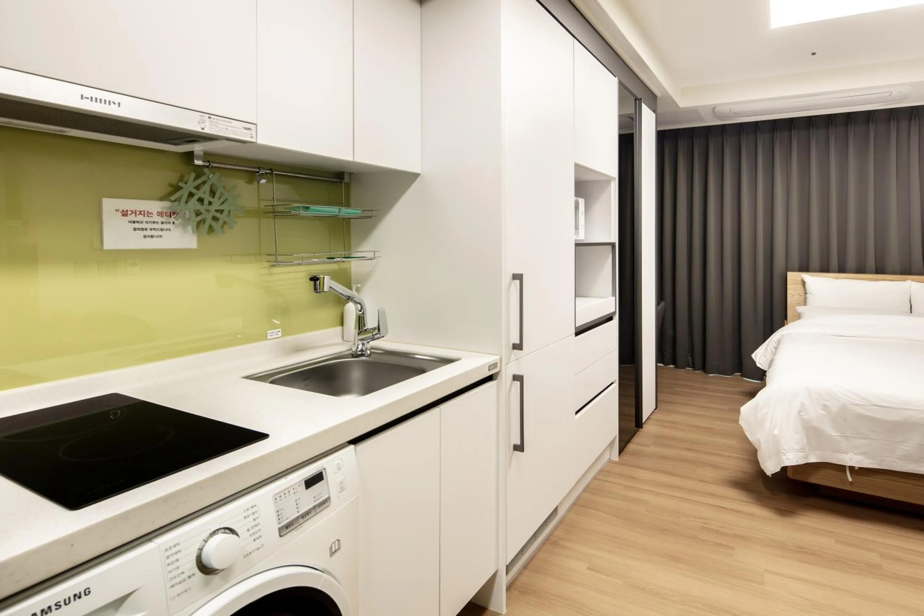 kitchen, Bed in K-Hills The Terrace