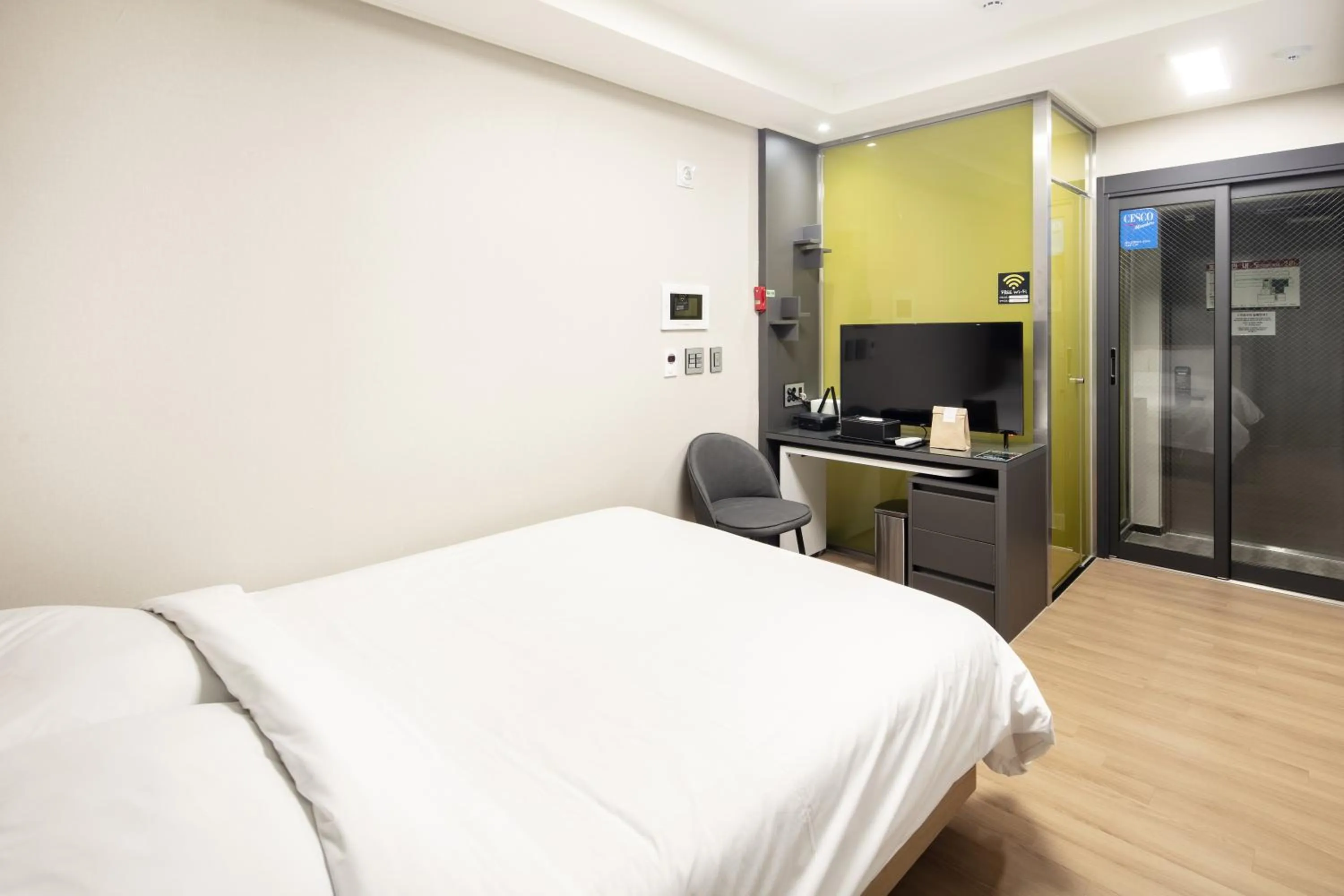 Decorative detail, Bed in K-Hills The Terrace