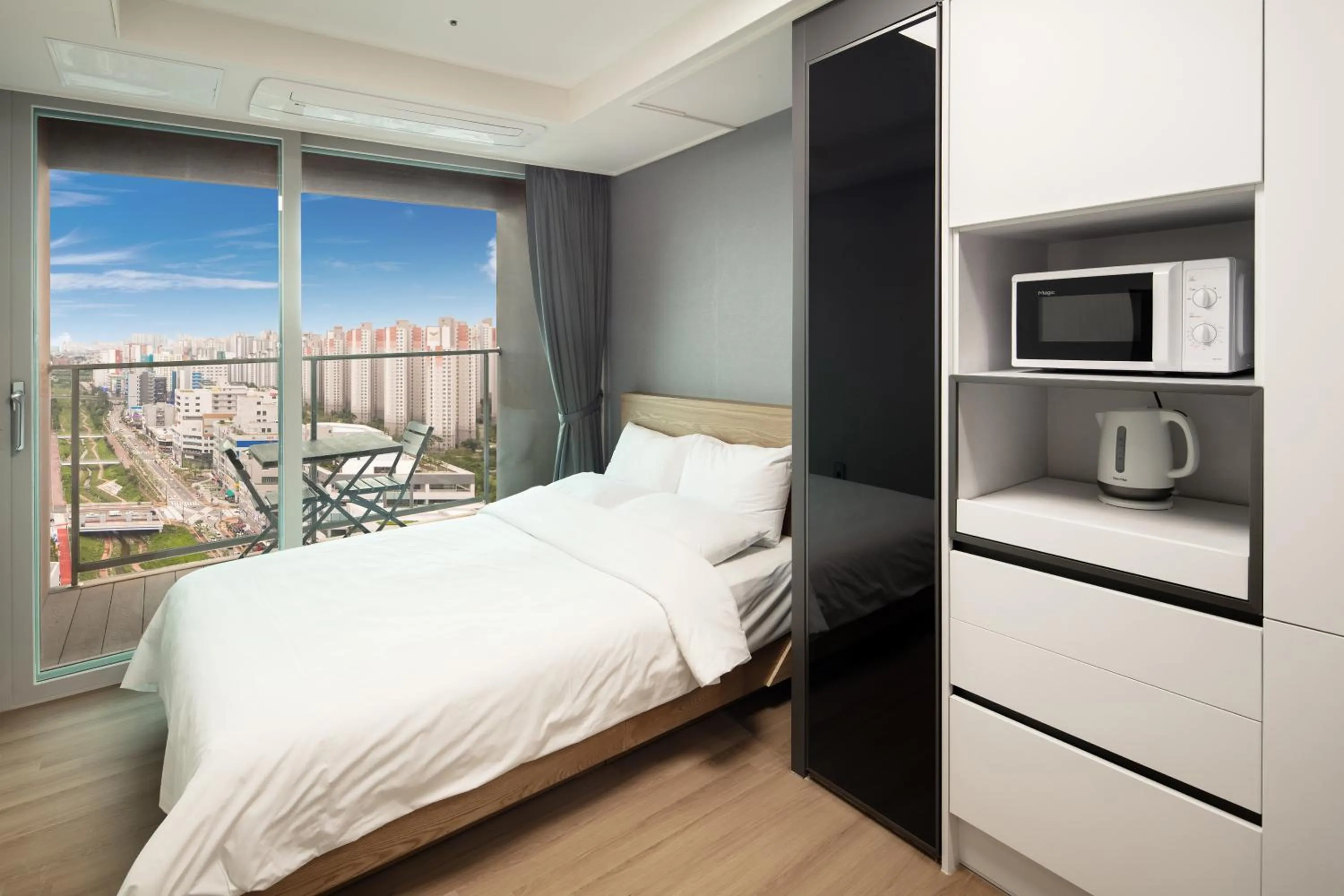 Decorative detail, Bed in K-Hills The Terrace